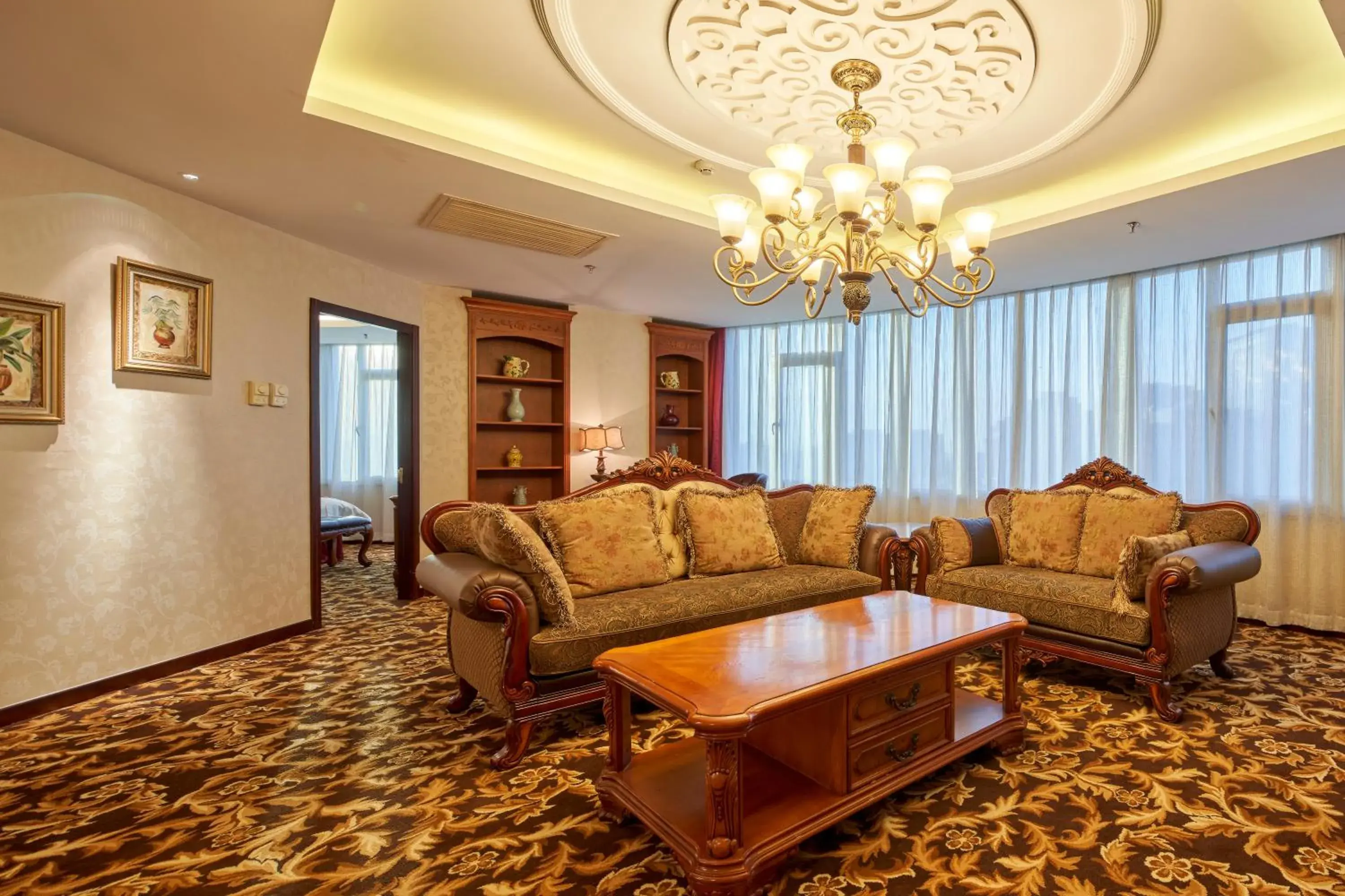 Living room, Seating Area in Howard Johnson Paragon Hotel Beijing