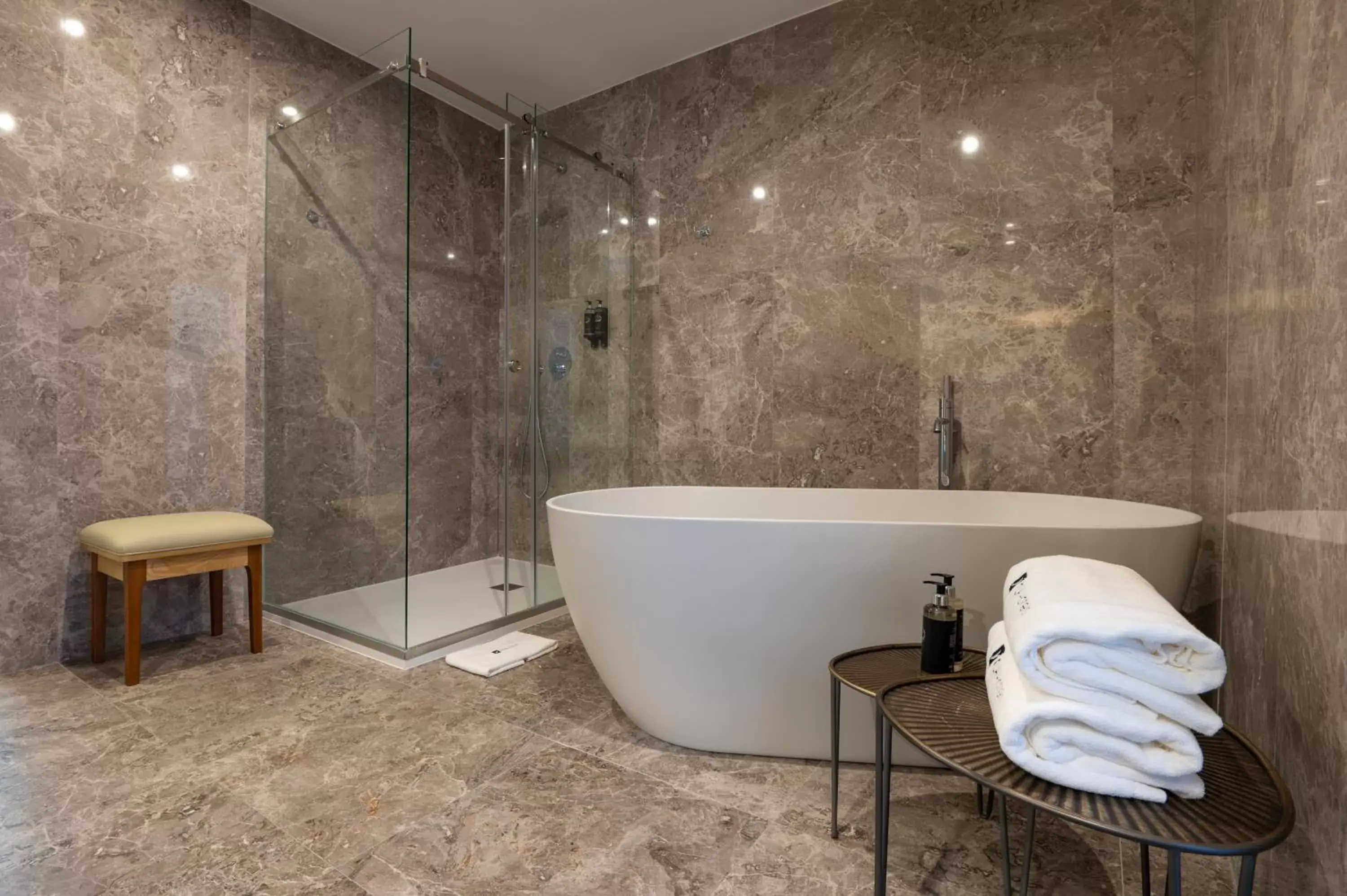 Bathroom in Boemio FLH Hotels