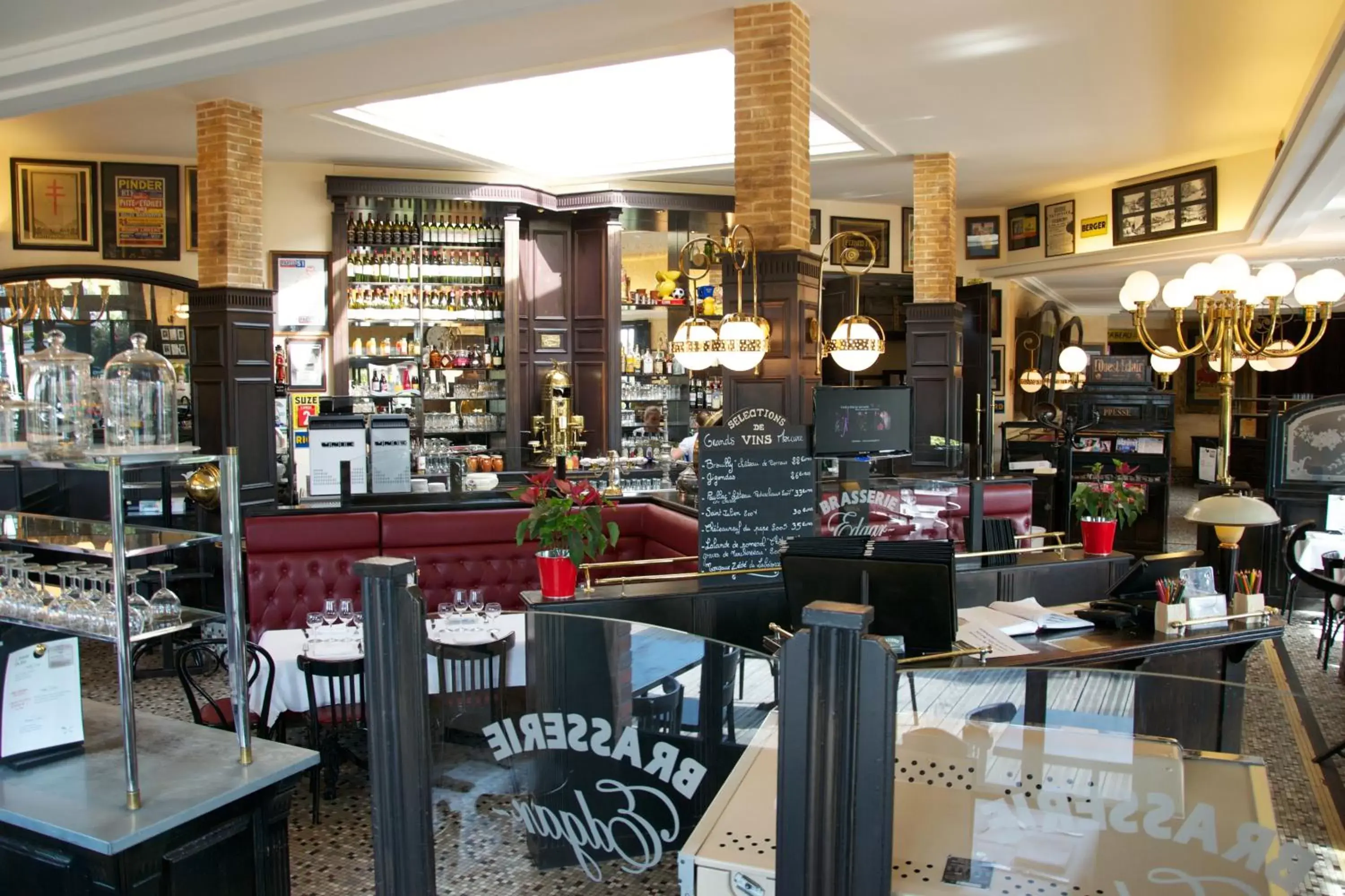 Restaurant/Places to Eat in Mercure Vannes Le Port