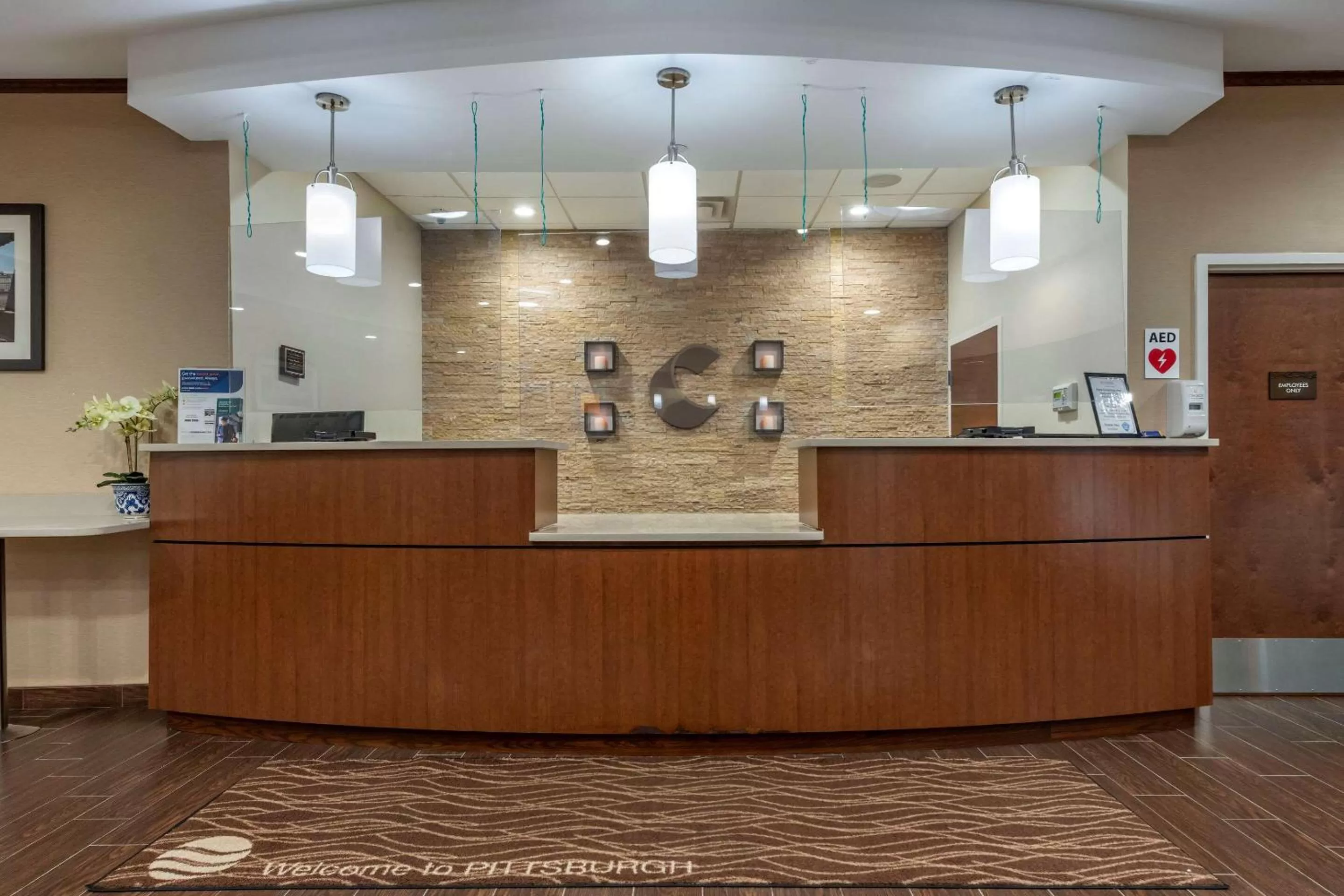 Lobby or reception in Comfort Inn & Suites Pittsburgh South