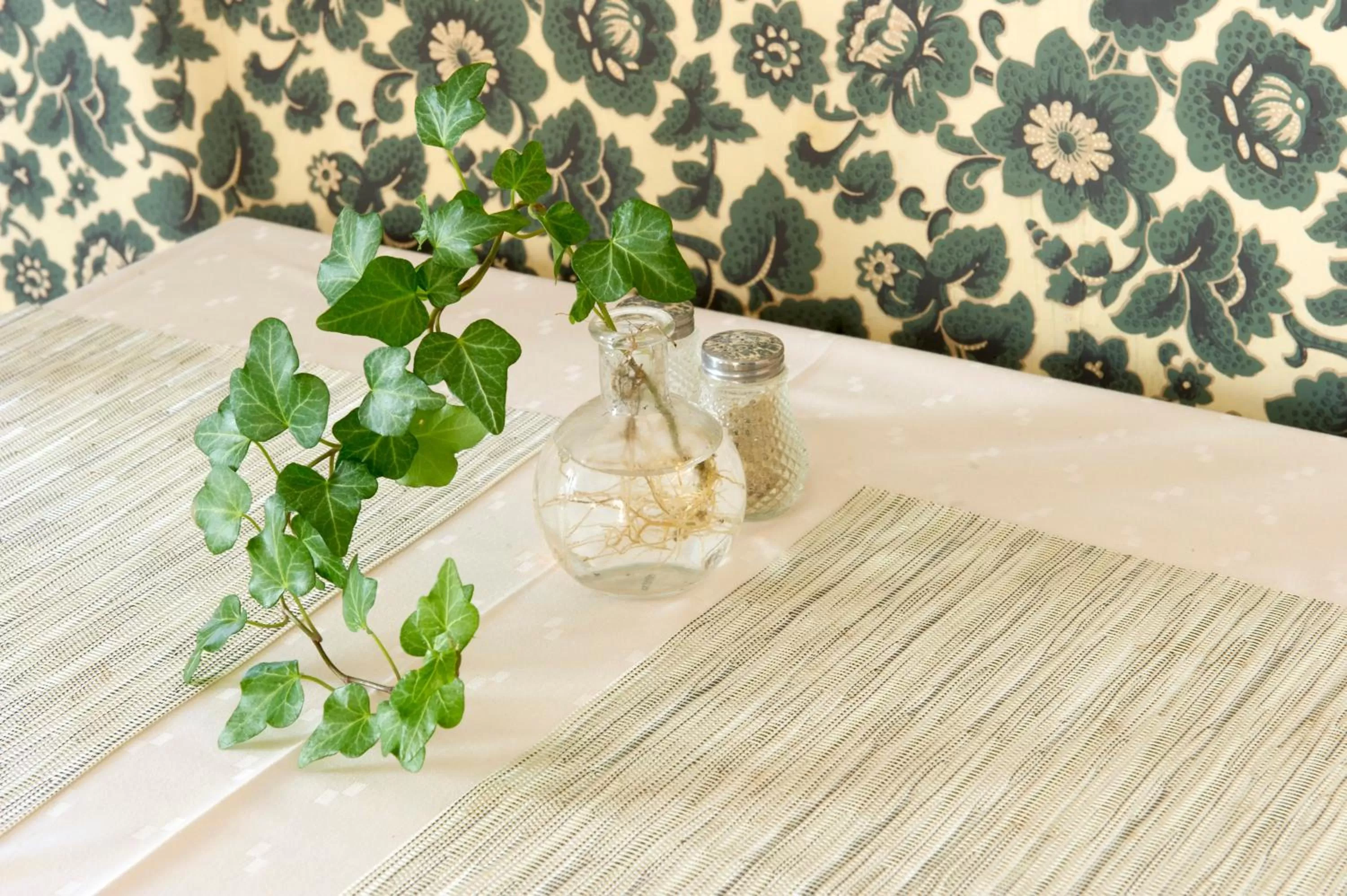 Restaurant/places to eat in Lilla Hotellet i Nora