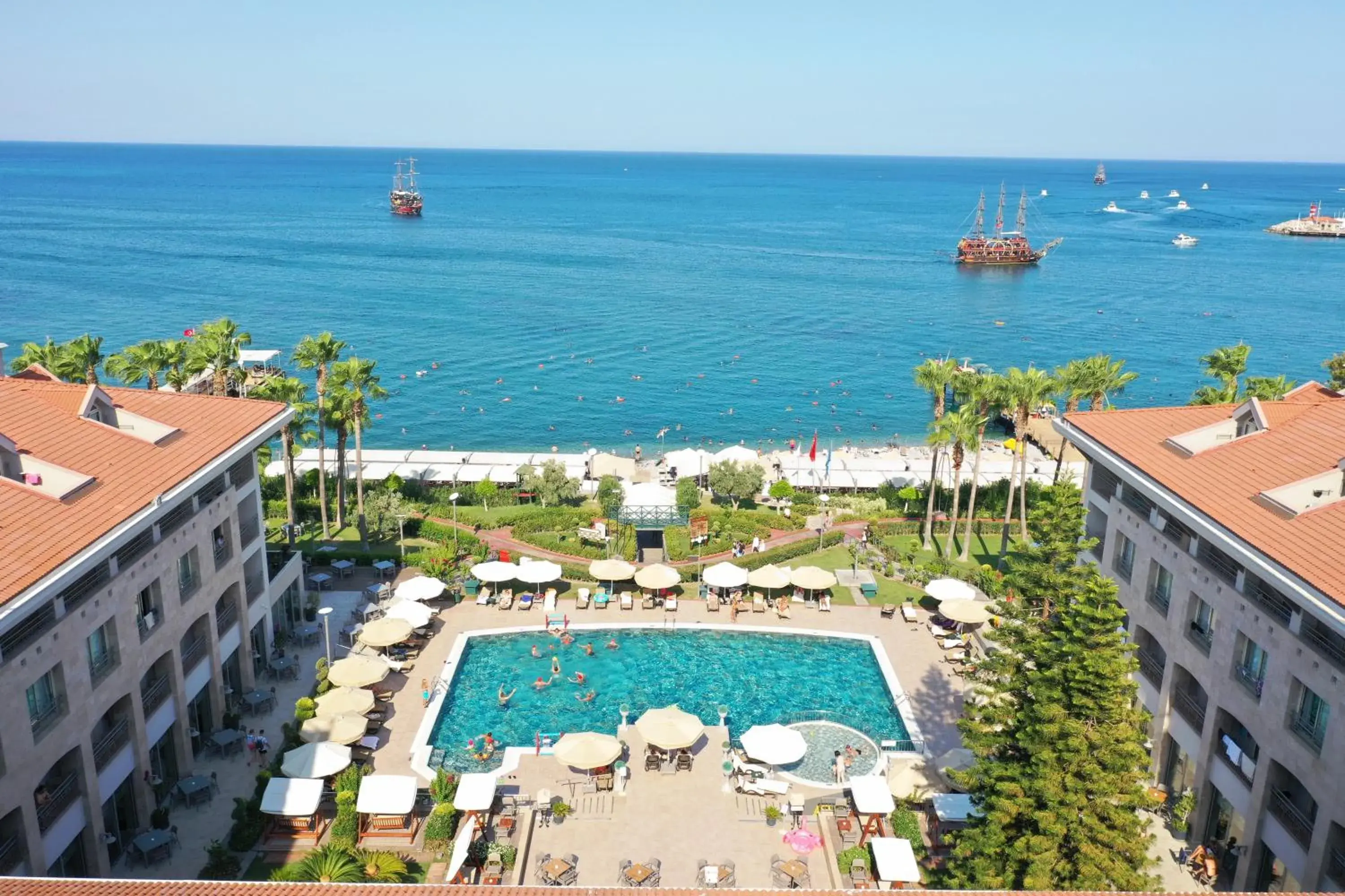 Sea view, Pool View in Fame Residence Kemer & Spa