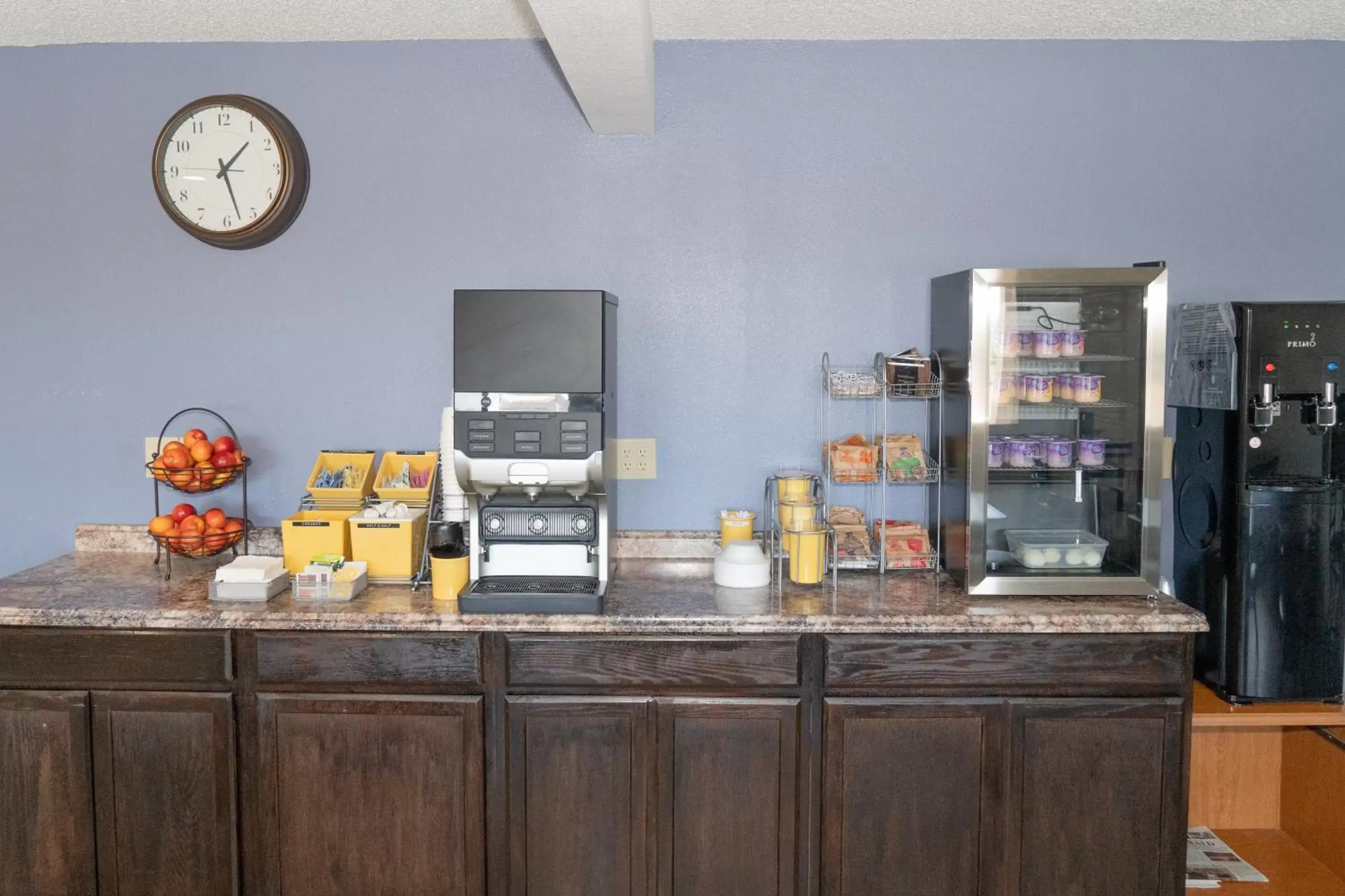 Continental breakfast in Days Inn by Wyndham Lake Havasu Continental breakfast in Days Inn by Wyndham Lake Havasu