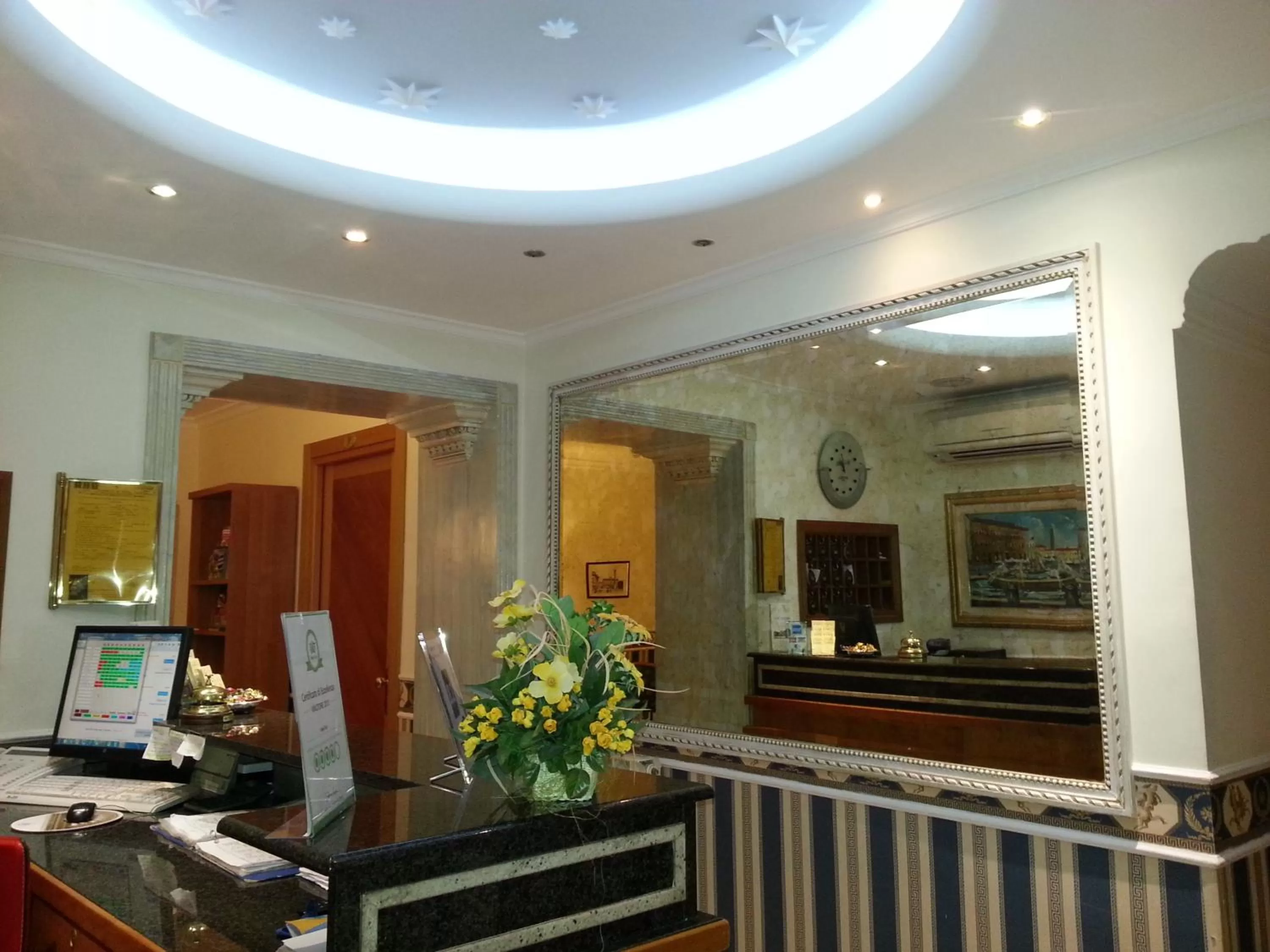Lobby or reception in Hotel Teti