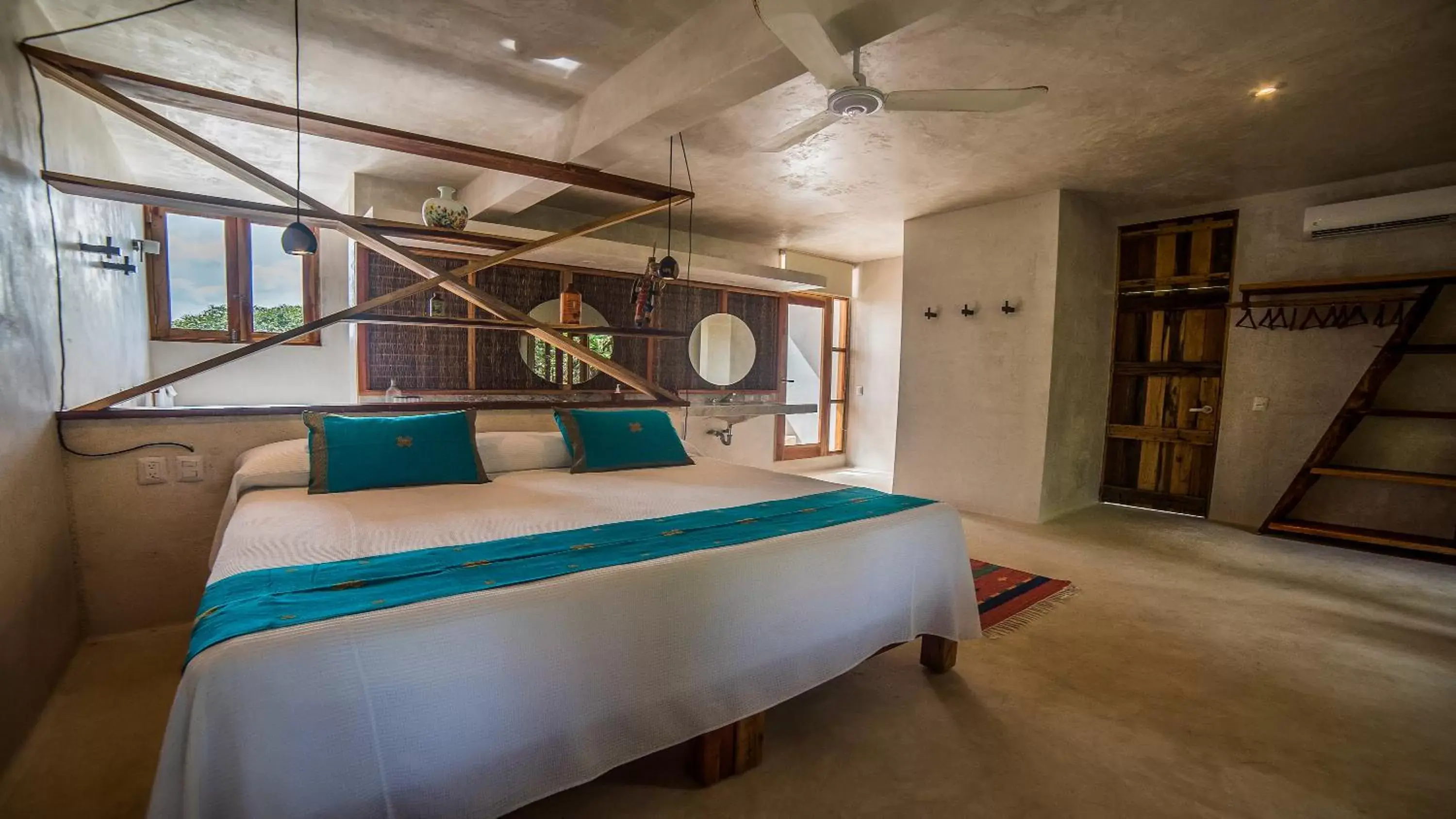 Photo of the whole room, Bed in Hotel Poc Na Tulum