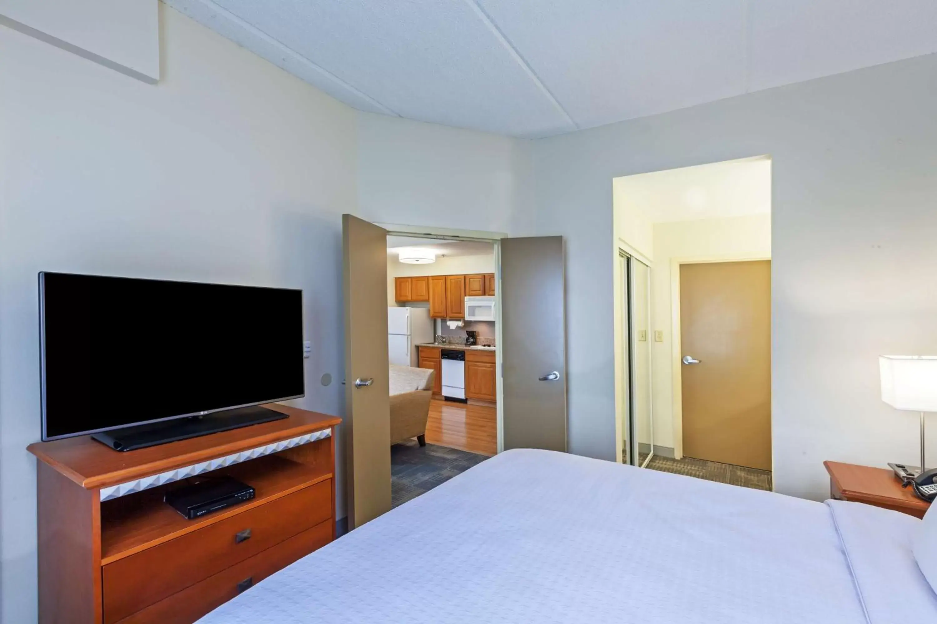 Bed in Homewood Suites by Hilton Brownsville