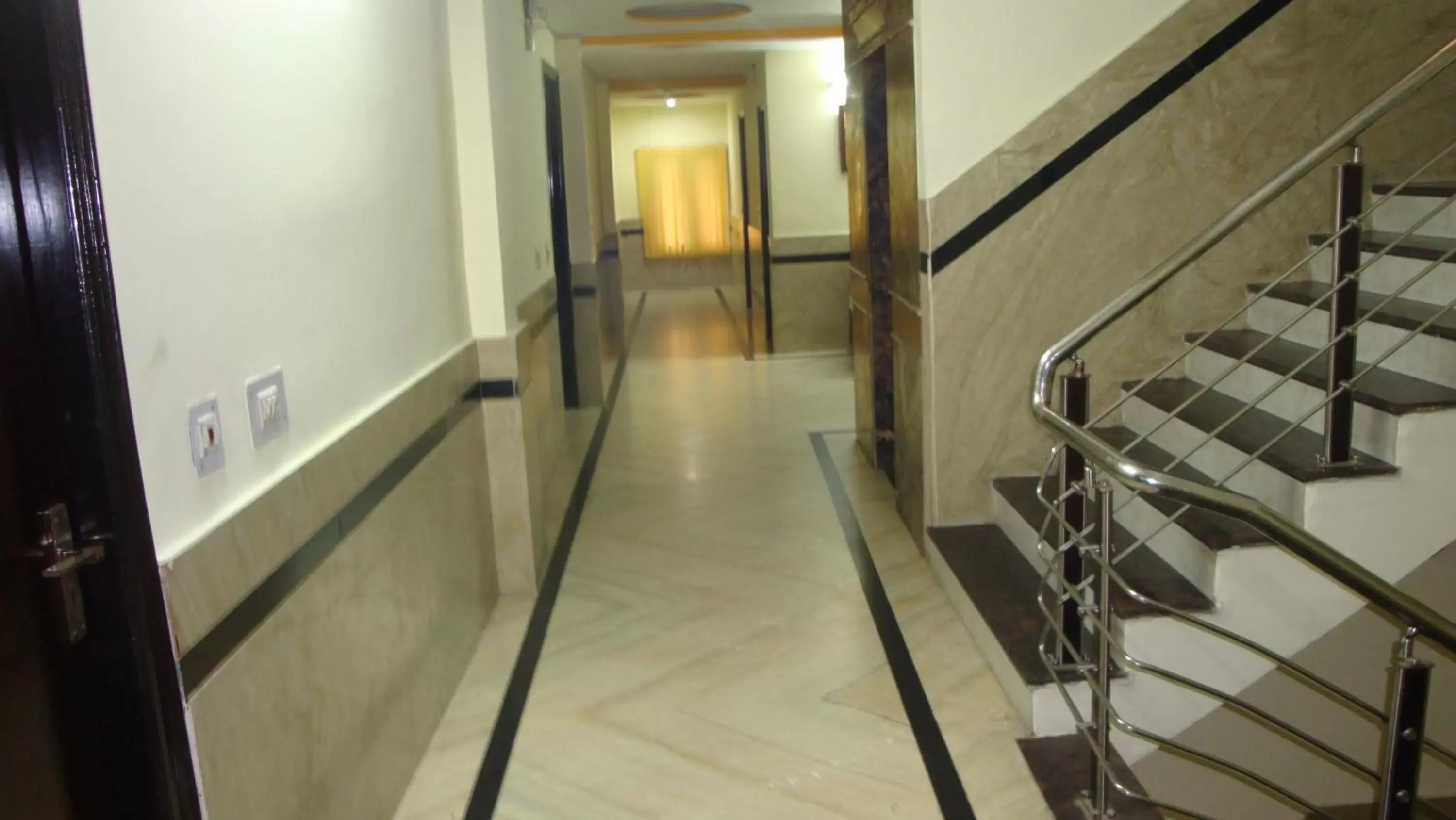 Lobby or reception in Hotel Su Shree Continental 5 Minutes Walk From New Delhi Railway Station