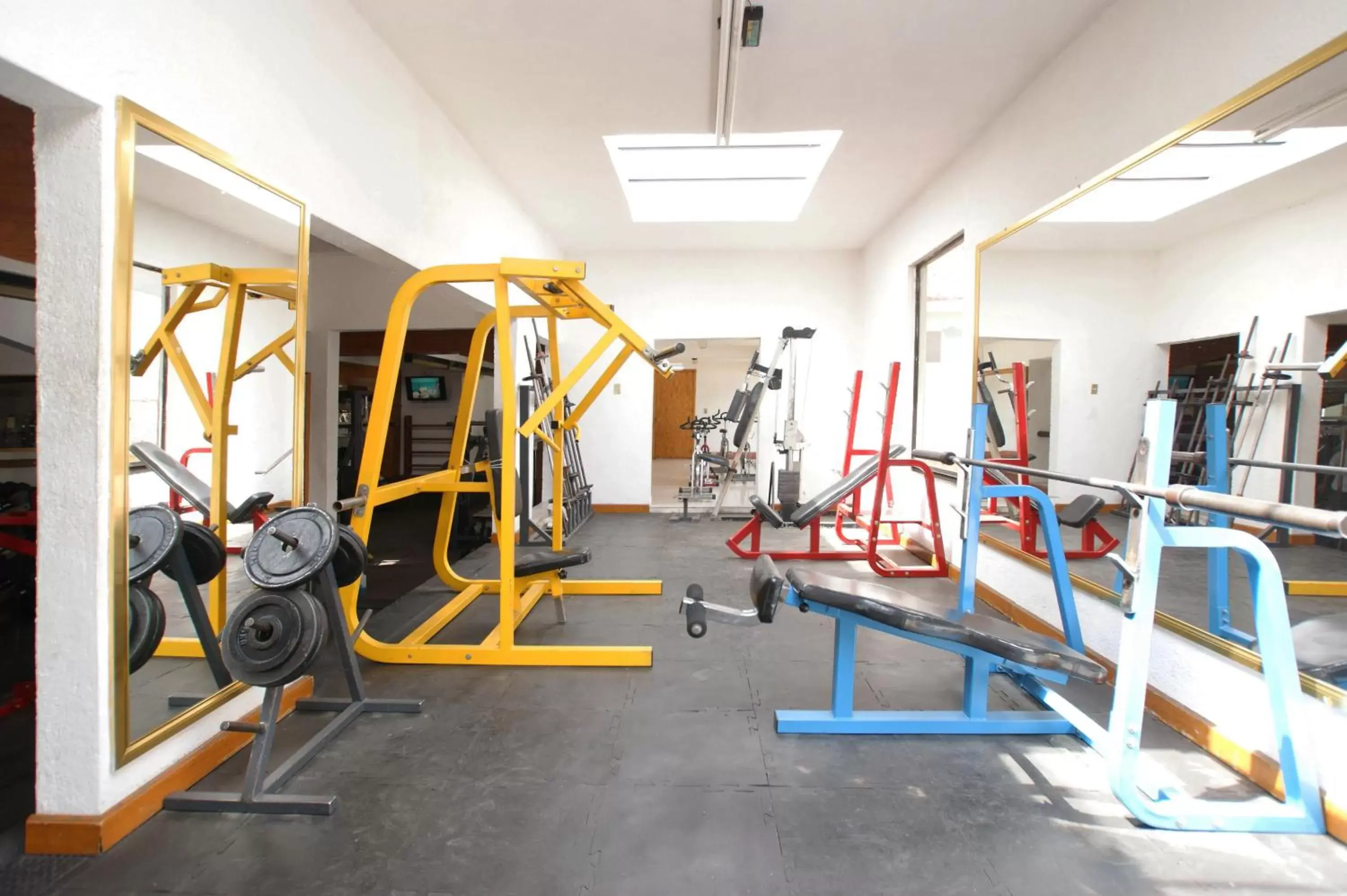 Property building, Fitness Center/Facilities in Hotel Azucena