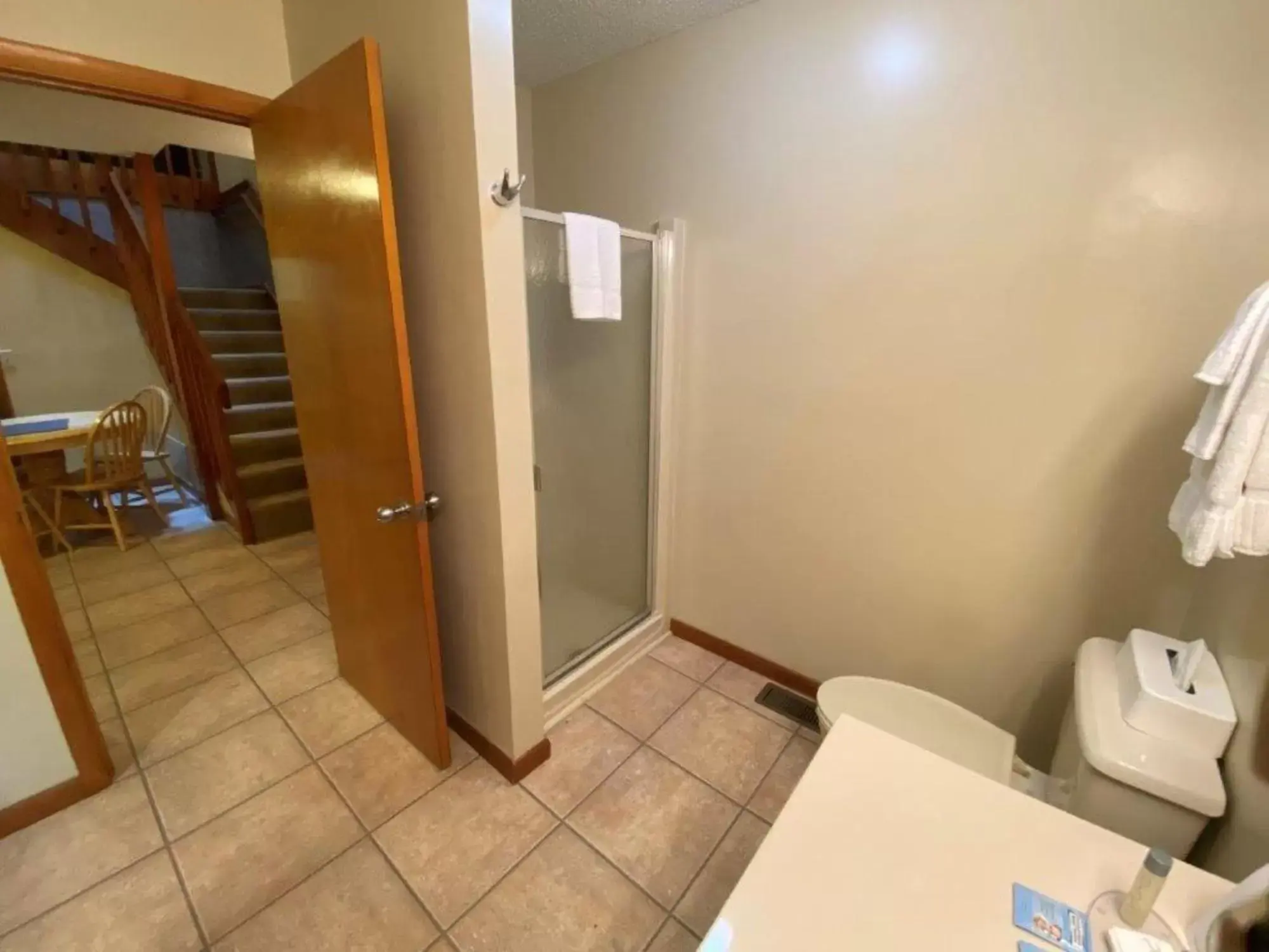 Shower, Bathroom in Fairway Forest