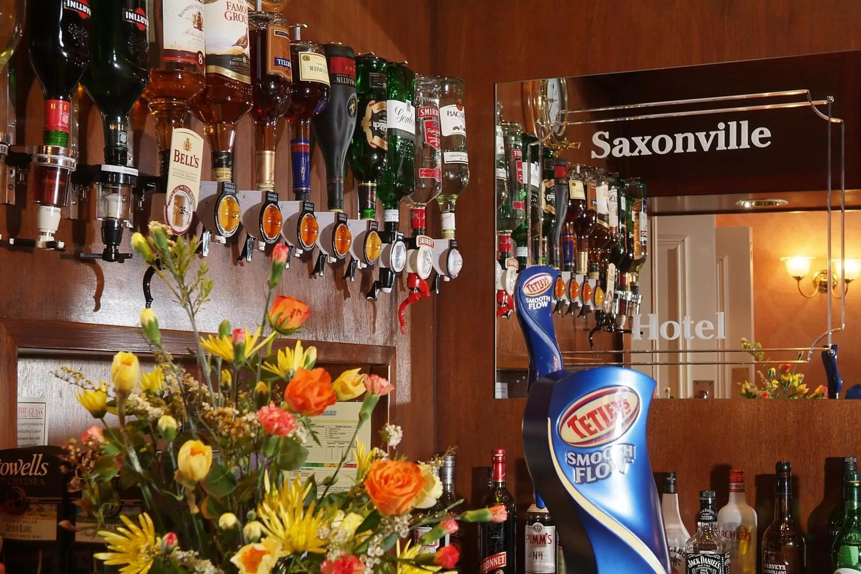 Lounge or bar in Saxonville Hotel