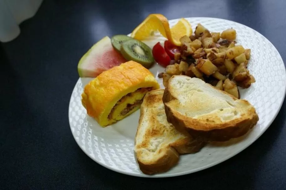 Food in Alpenglow Bed and Breakfast