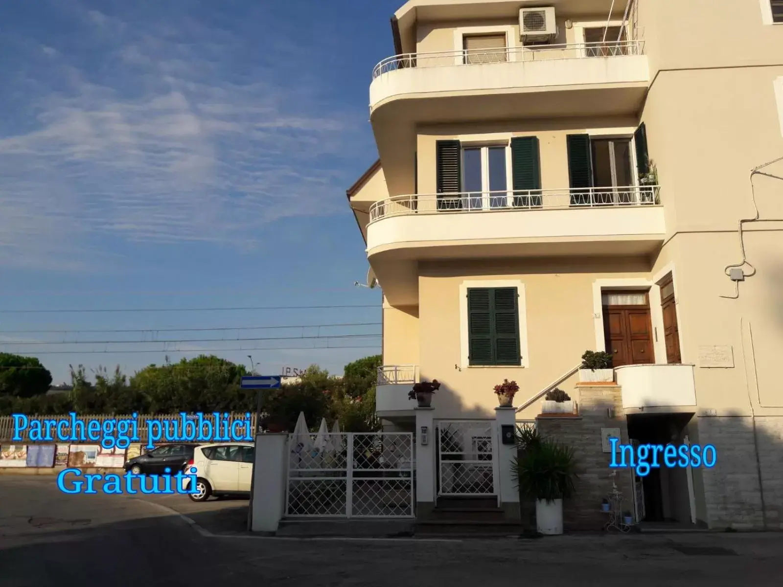 Facade/entrance, Property Building in B&B Incanto sotto il mare