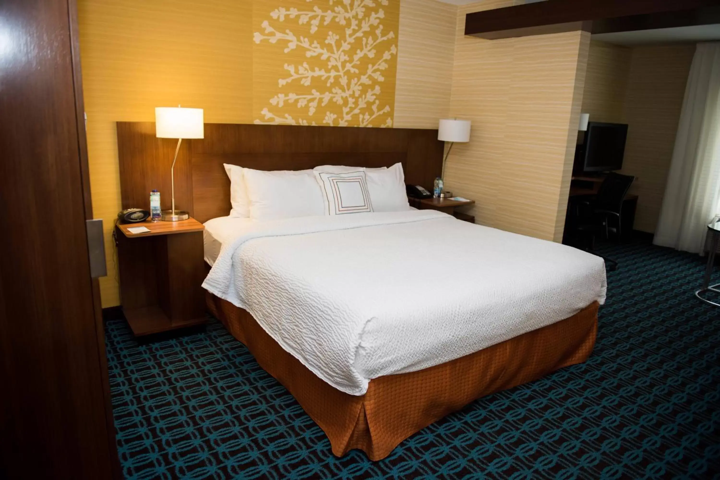 Photo of the whole room, Bed in Fairfield Inn & Suites by Marriott Moncton