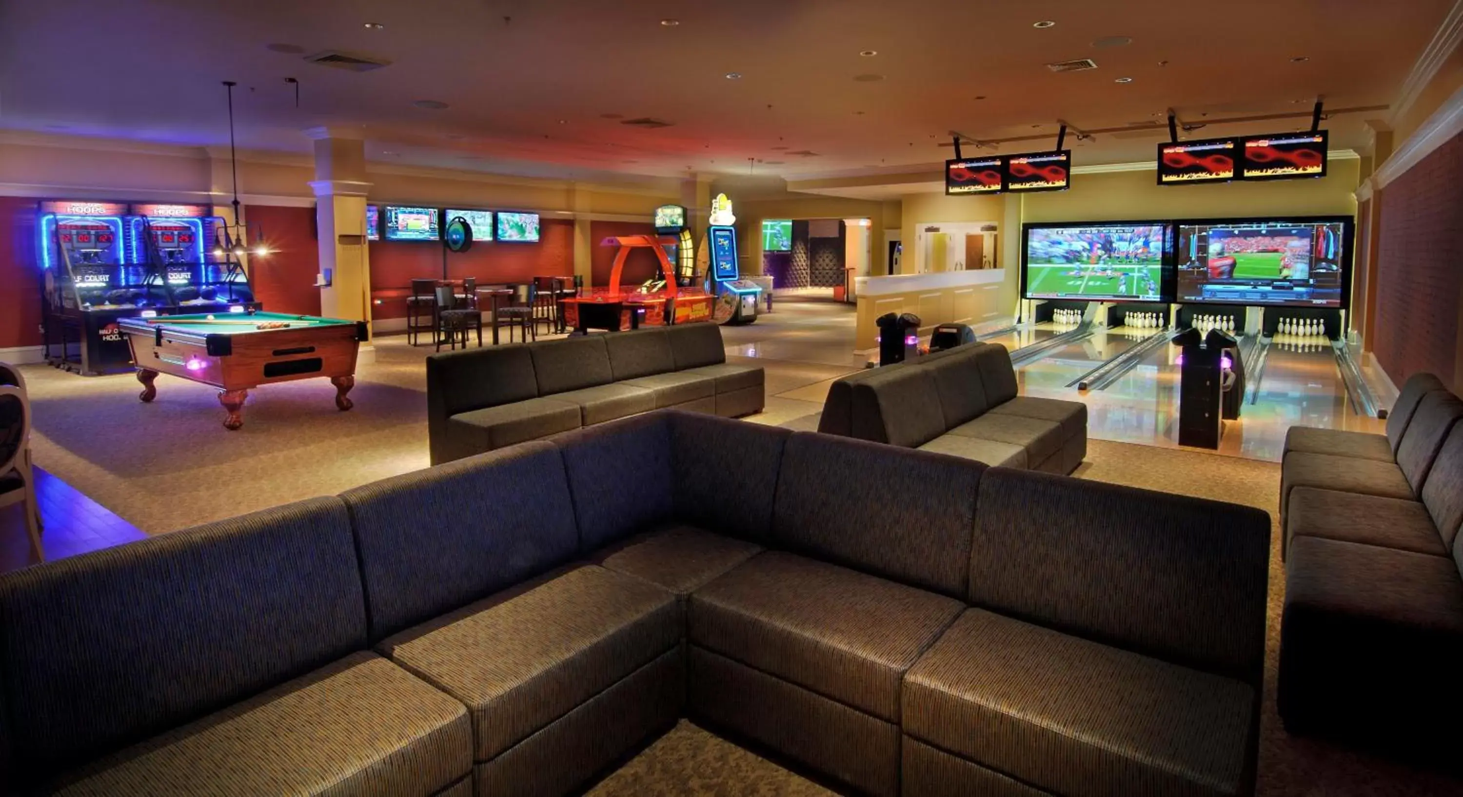 Game Room, Lobby/Reception in The Omni Homestead Resort