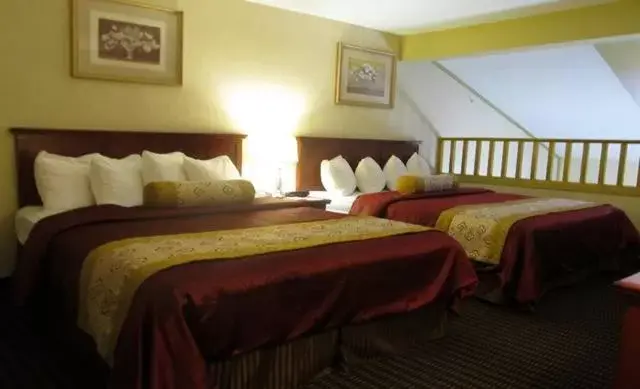 Photo of the whole room, Bed in All Stay Suites
