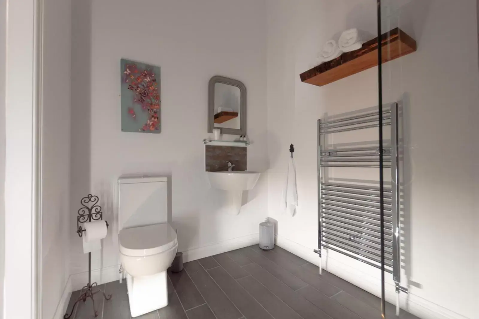 Shower, Bathroom in Millbrae Lodges