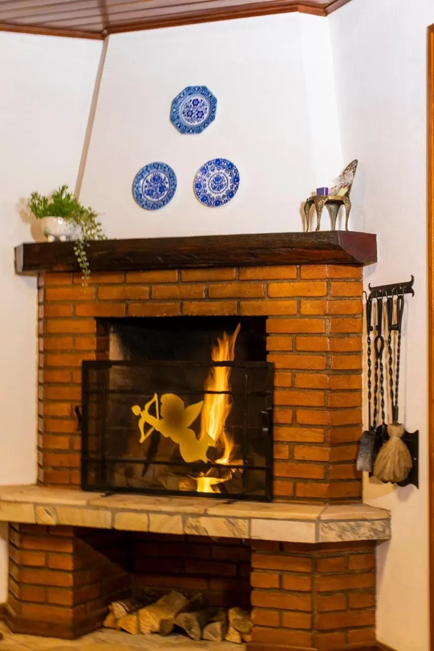 flat iron in Pousada Ricanto Amore Mio