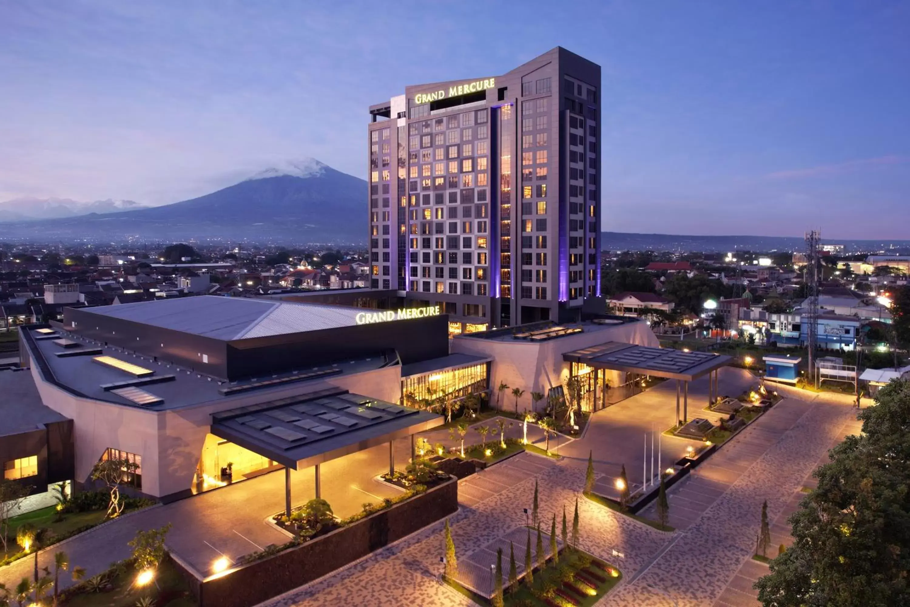 Property building in Grand Mercure Malang