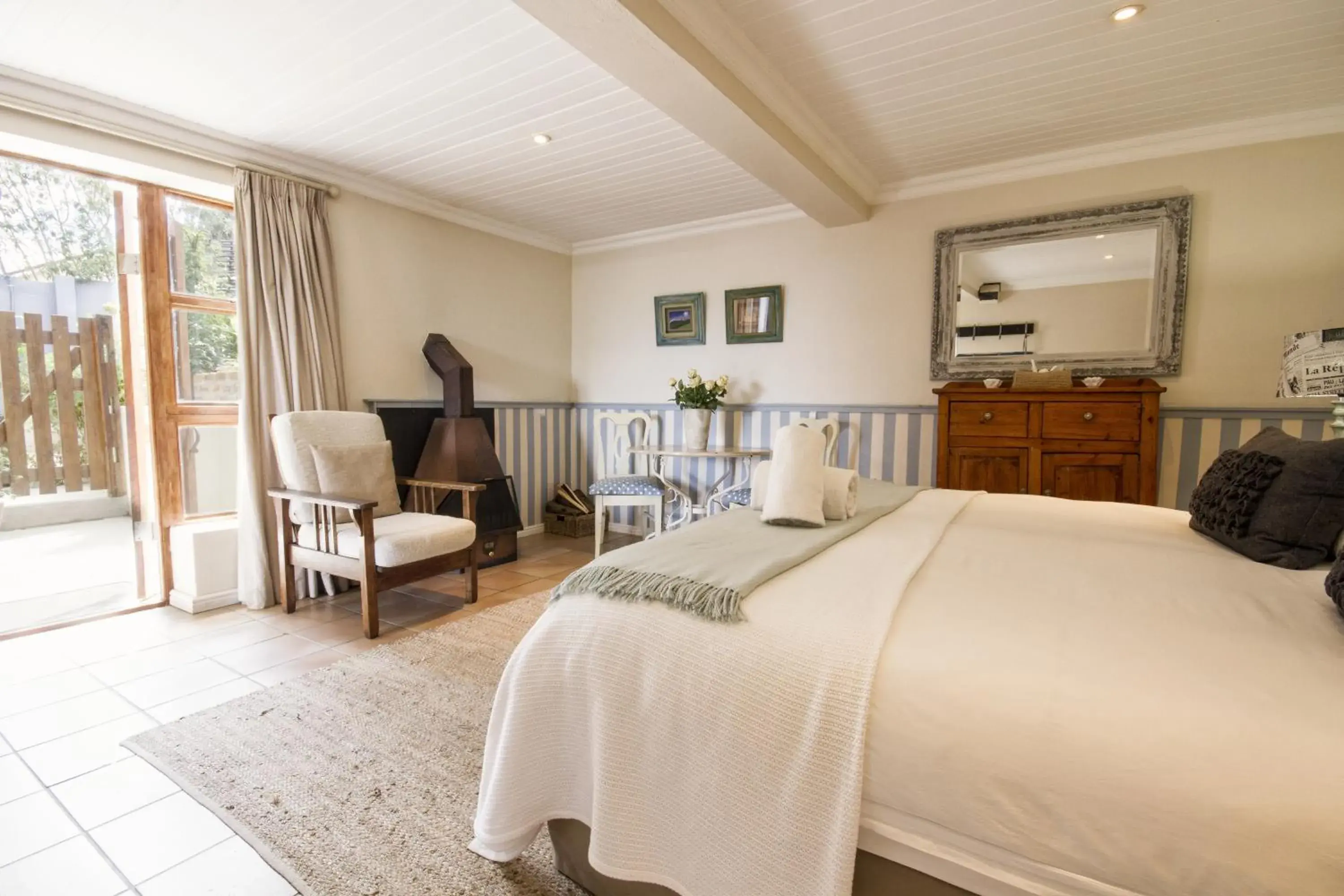 Bedroom in A Hilltop Country Retreat