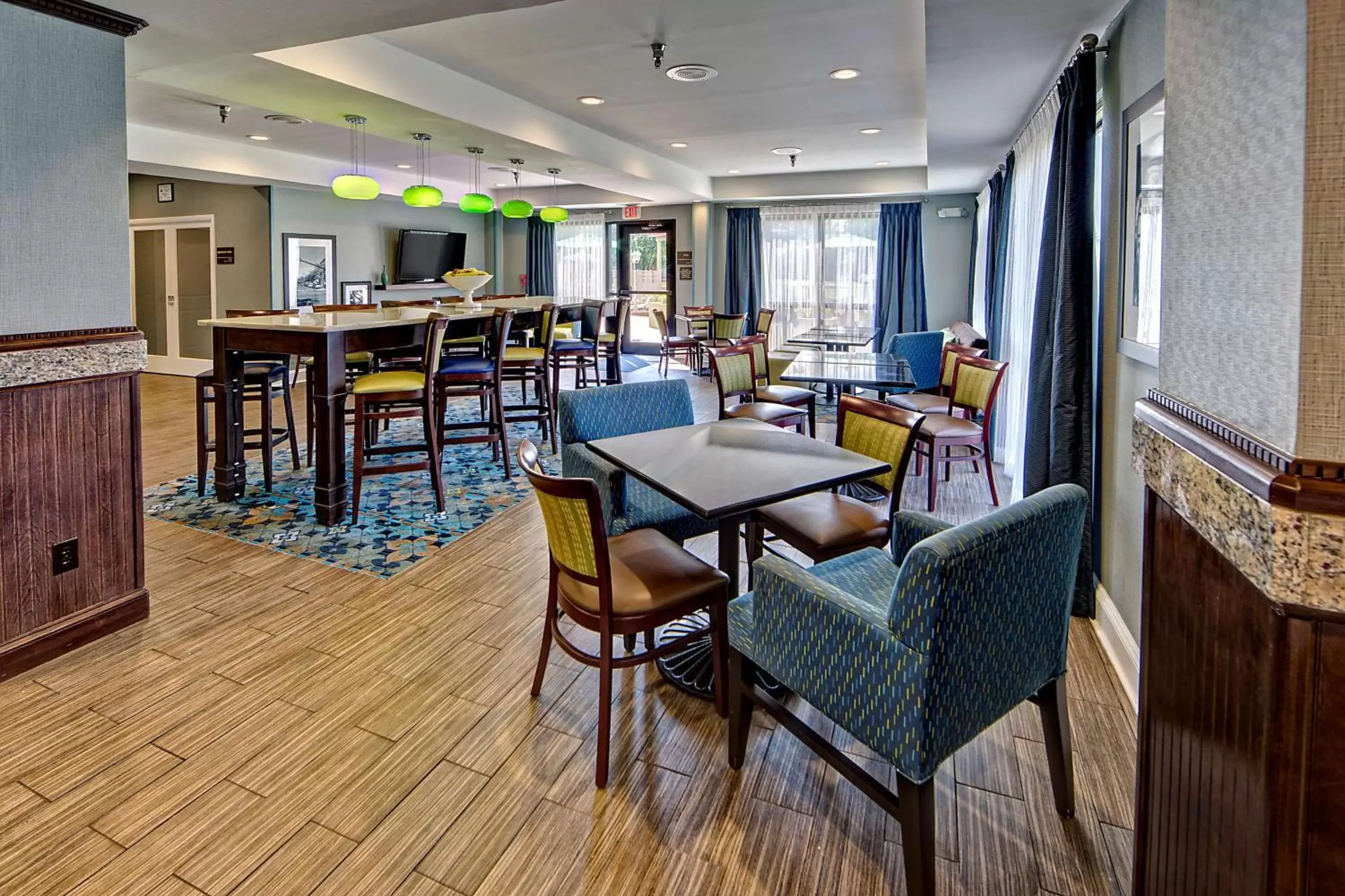 Lobby or reception, Restaurant/Places to Eat in Hampton Inn Laurinburg