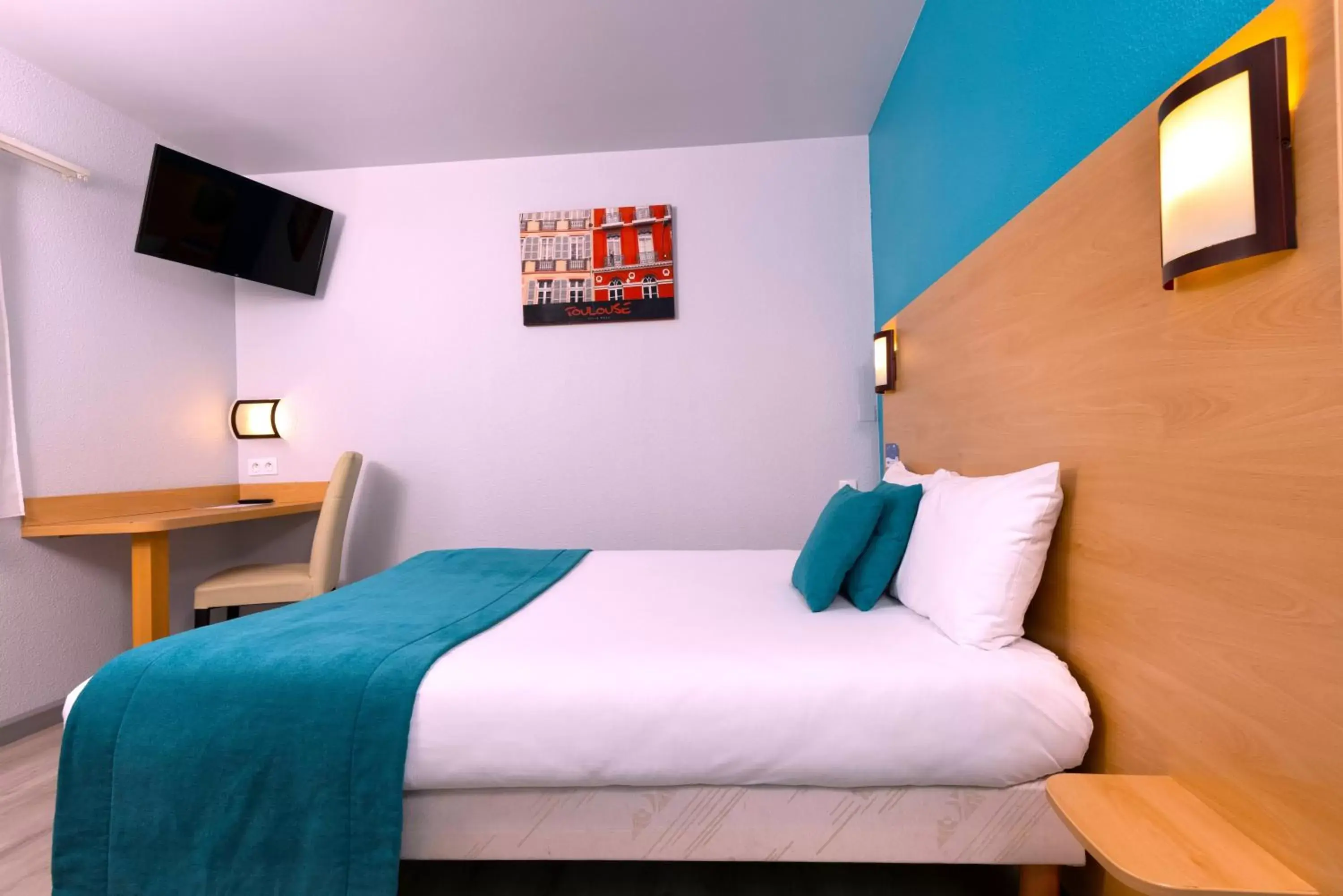Bedroom, Bed in The Originals Access, Hôtel Innostar