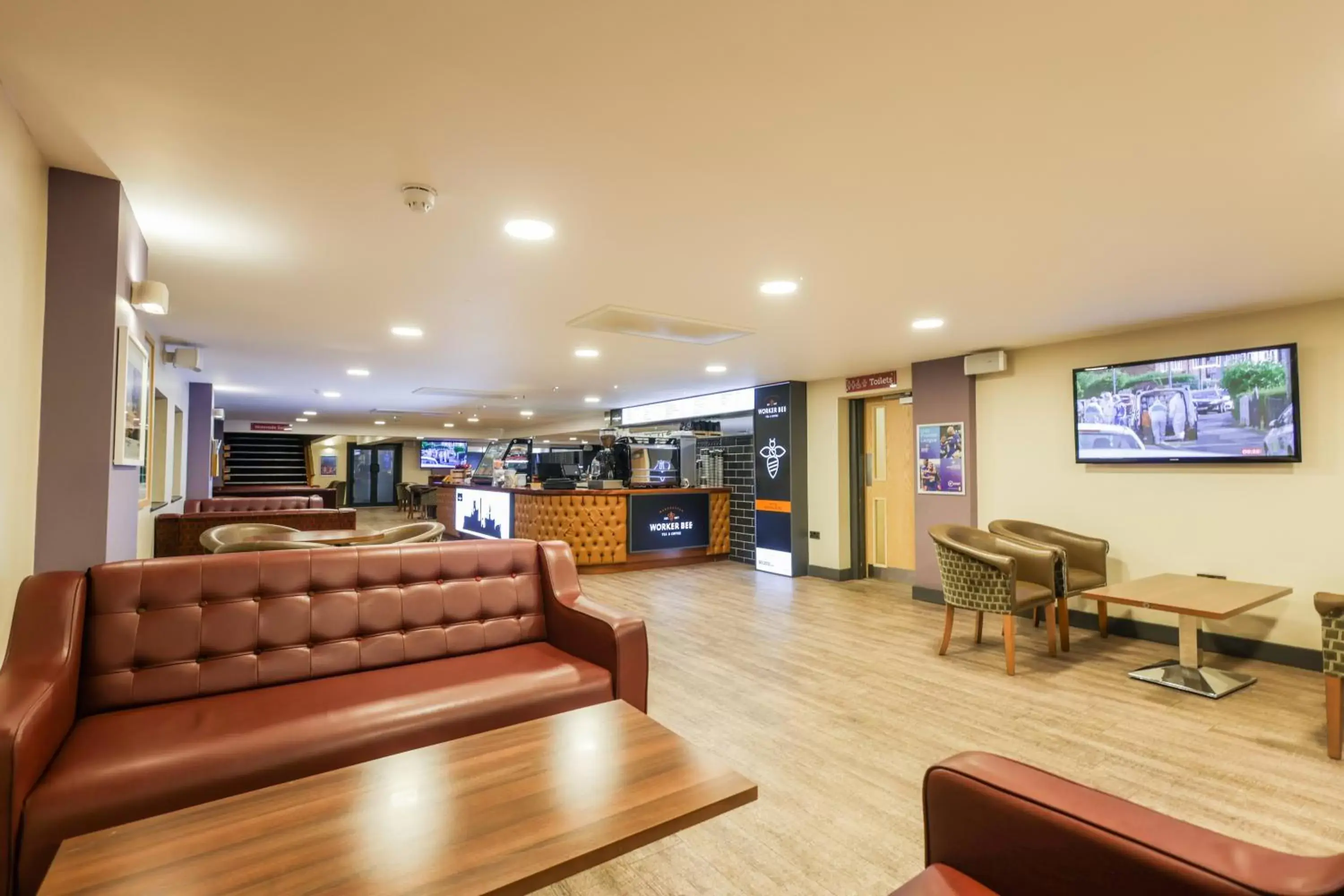 Lounge or bar, Lobby/Reception in The Waterside Hotel and Leisure Club