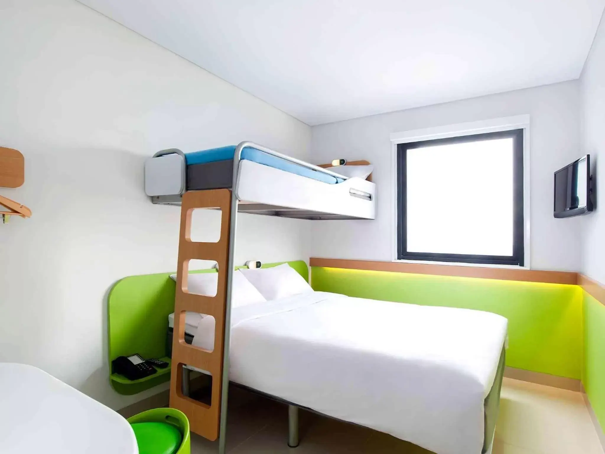 Bedroom, Bunk Bed in Ibis Budget Jakarta Daan Mogot