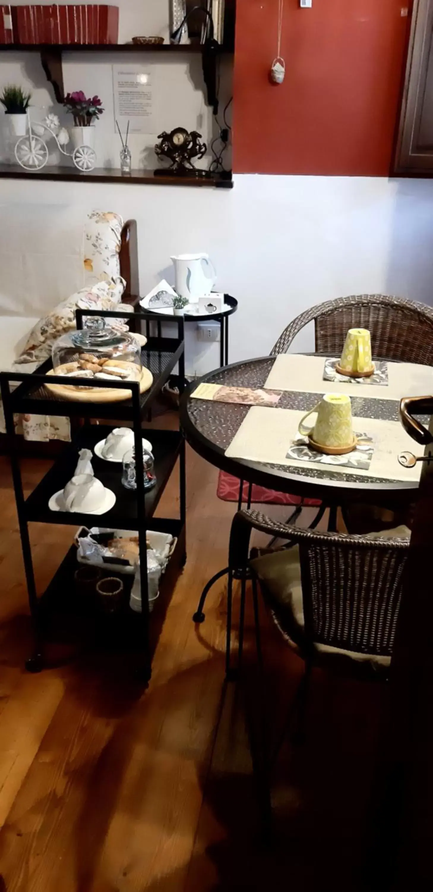Restaurant/Places to Eat in La Casa del Pittore di Petralia