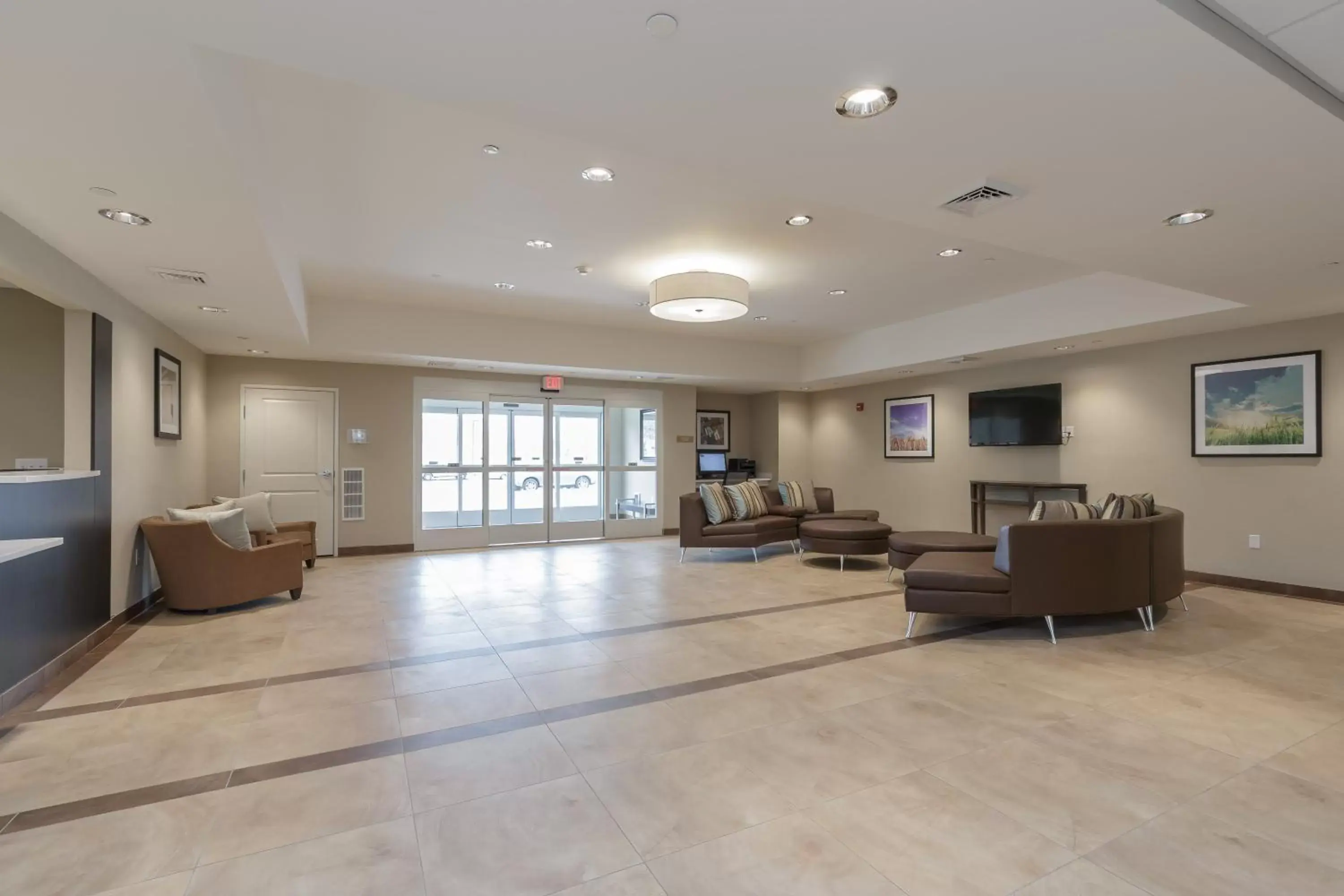 Property building, Lobby/Reception in Candlewood Suites Mishawaka, an IHG Hotel