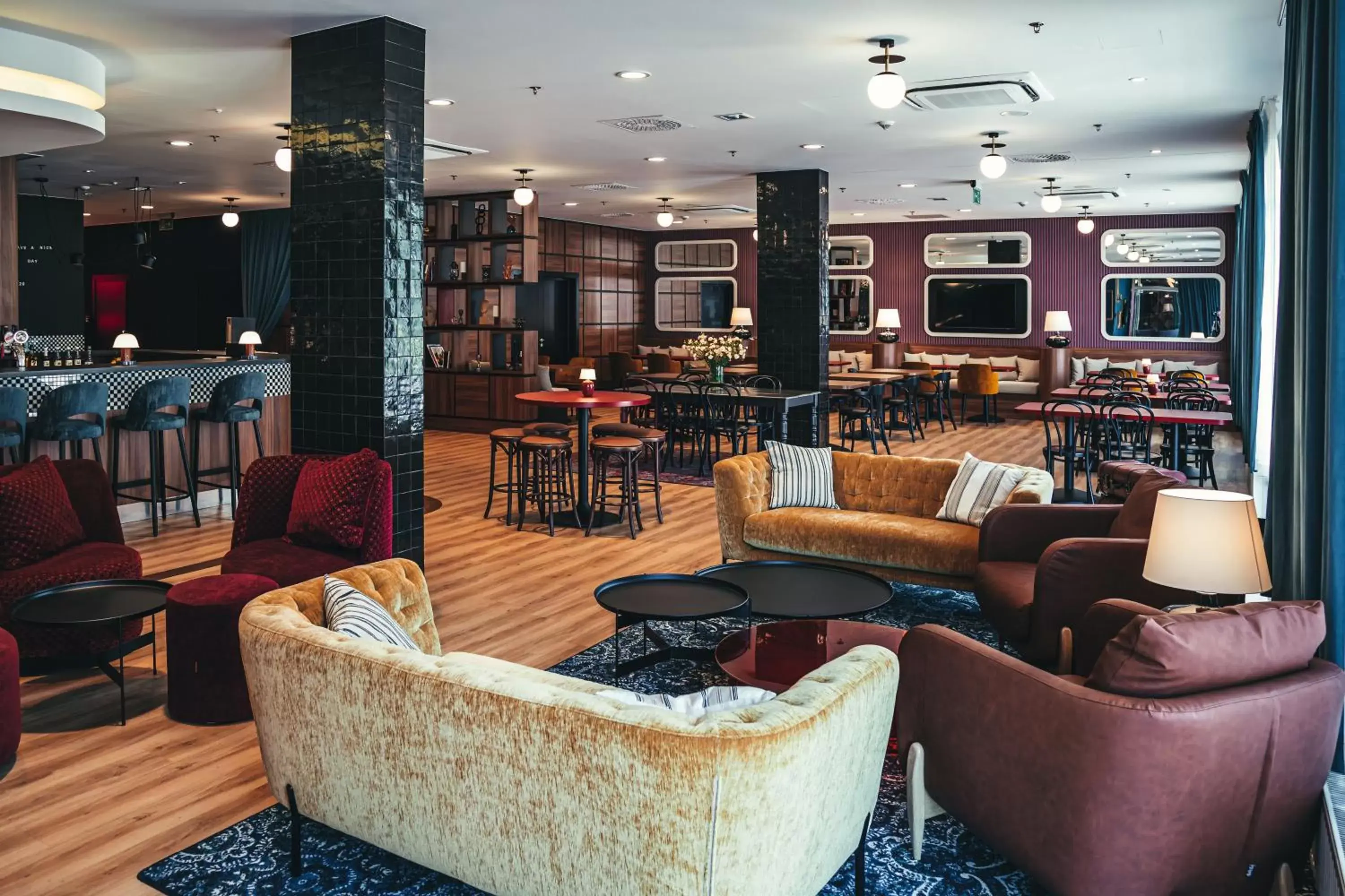 Restaurant/places to eat, Lounge/Bar in ibis Styles Wałbrzych