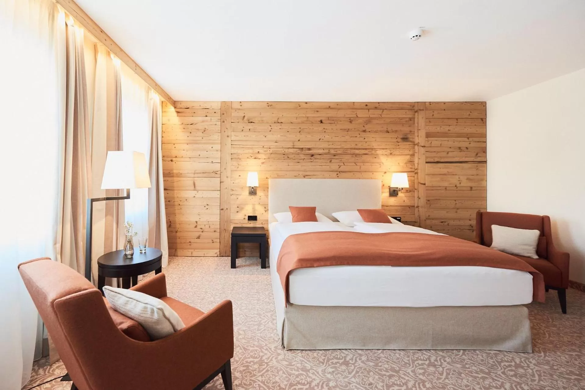 Photo of the whole room, Bed in Gasthof Linde