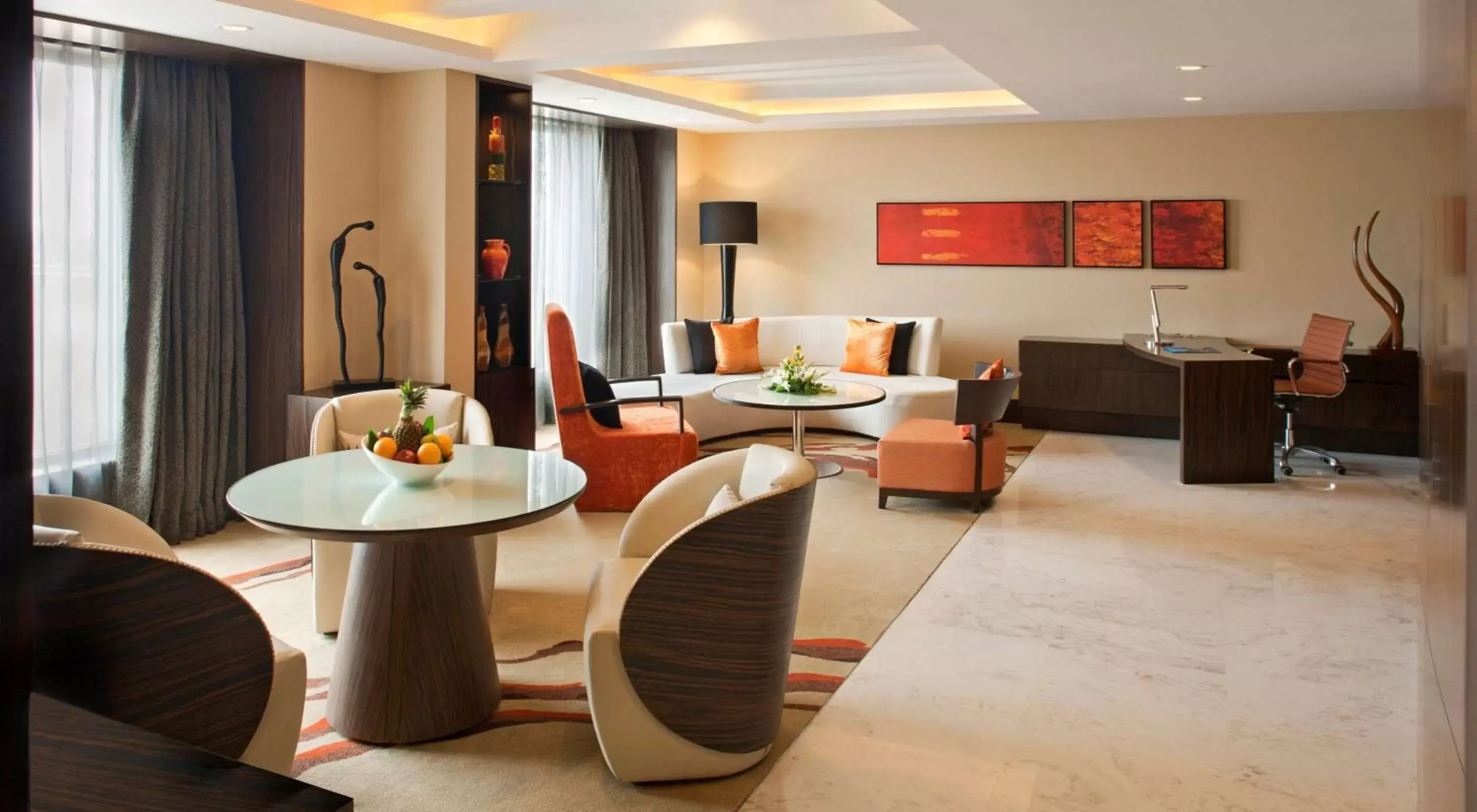 Living room, Seating Area in Radisson Blu Hotel Amritsar