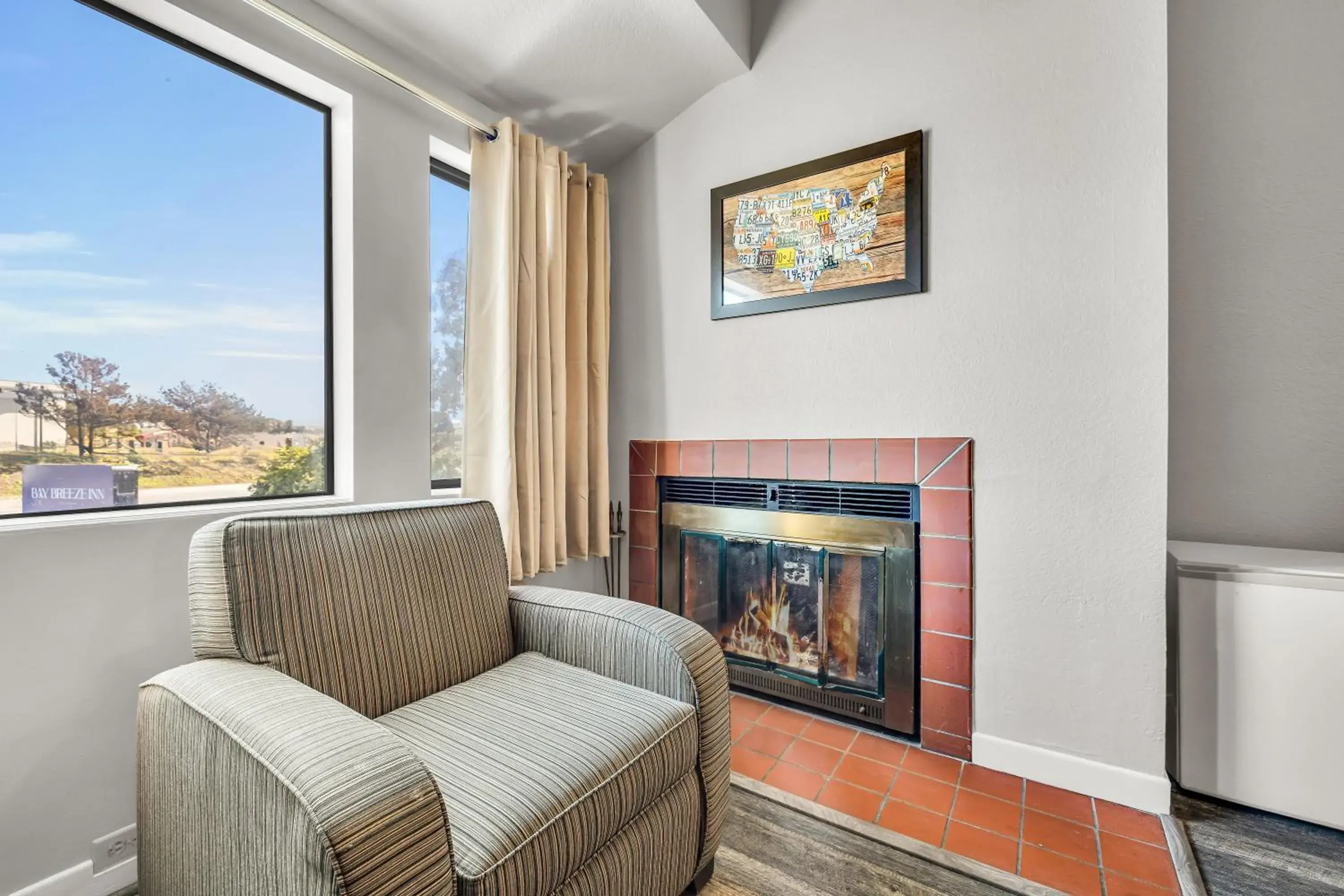 Seating Area in Econo Lodge Bay Breeze