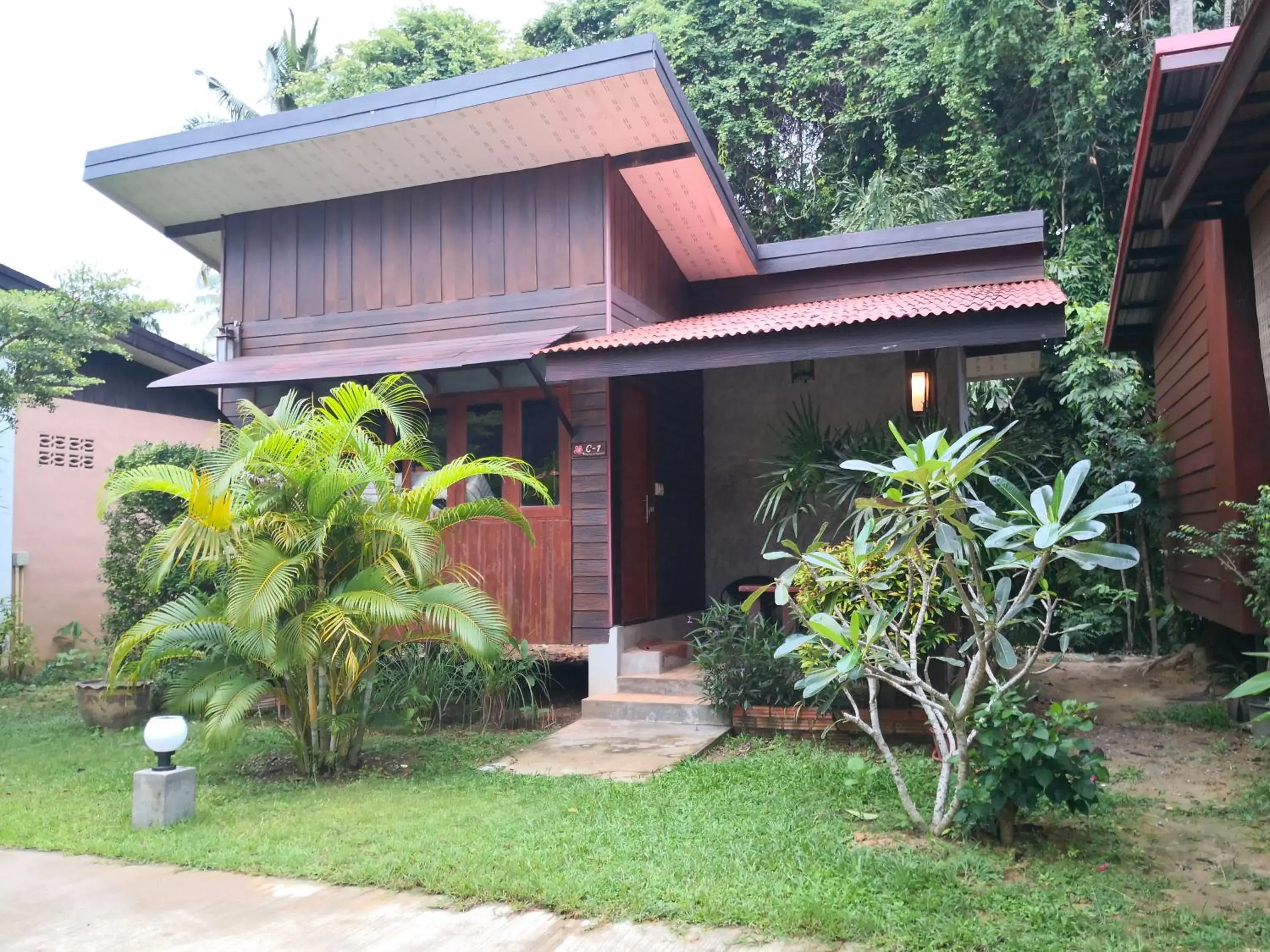 Deluxe Cottage in Baan Suan Rim Klong