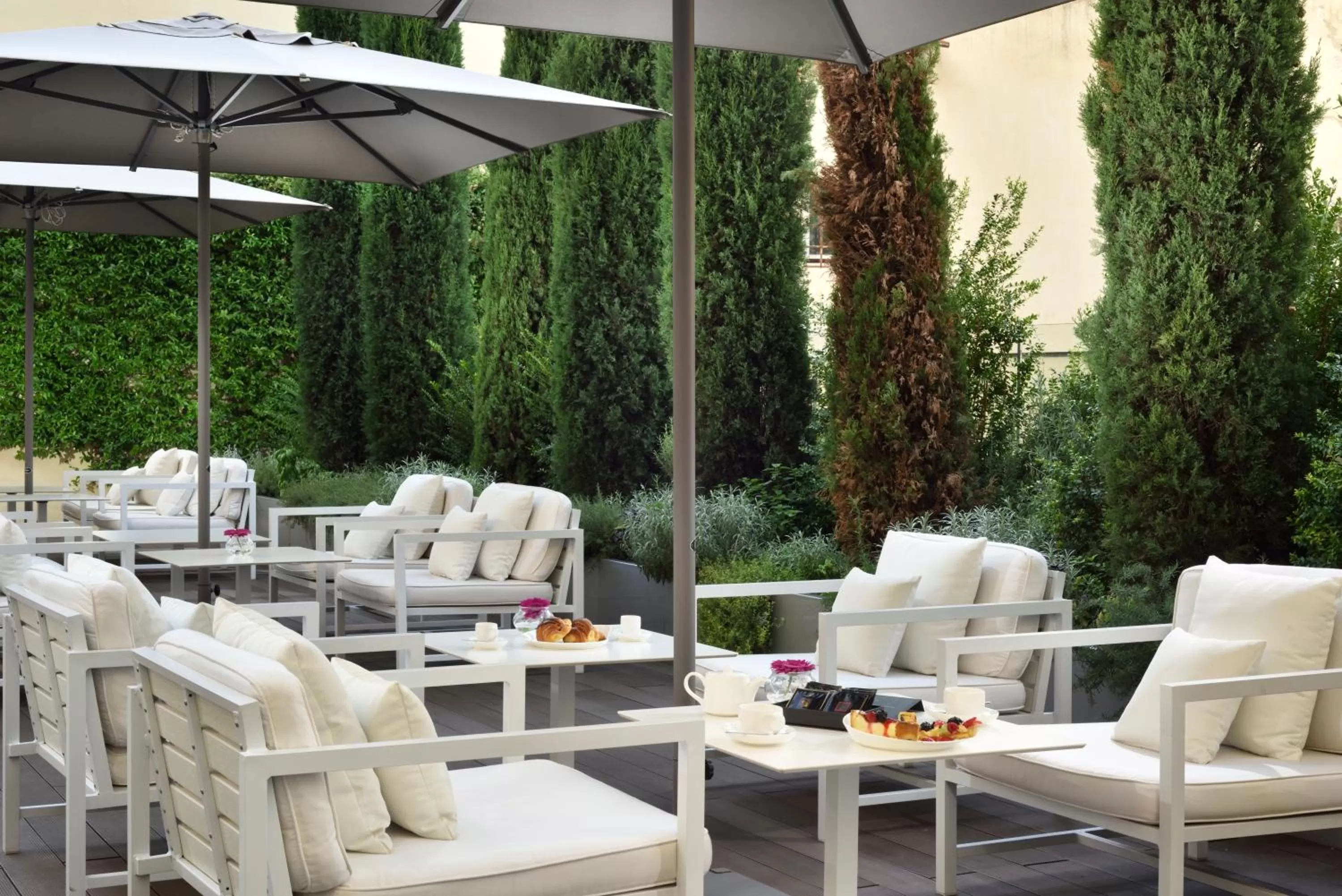 Patio in Hotel Glance In Florence