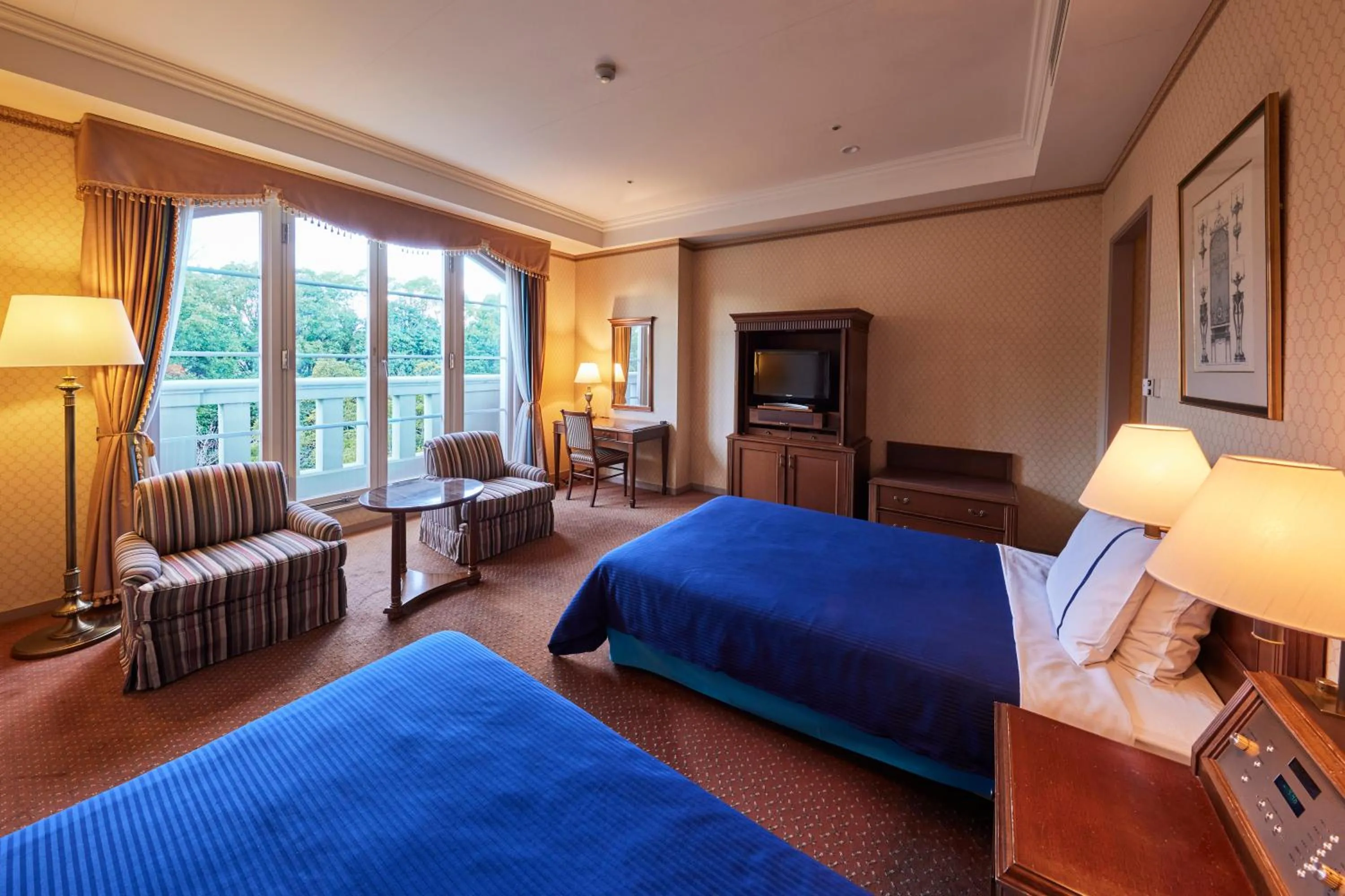 View (from property/room), Bed in Hotel Den Haag Huis Ten Bosch