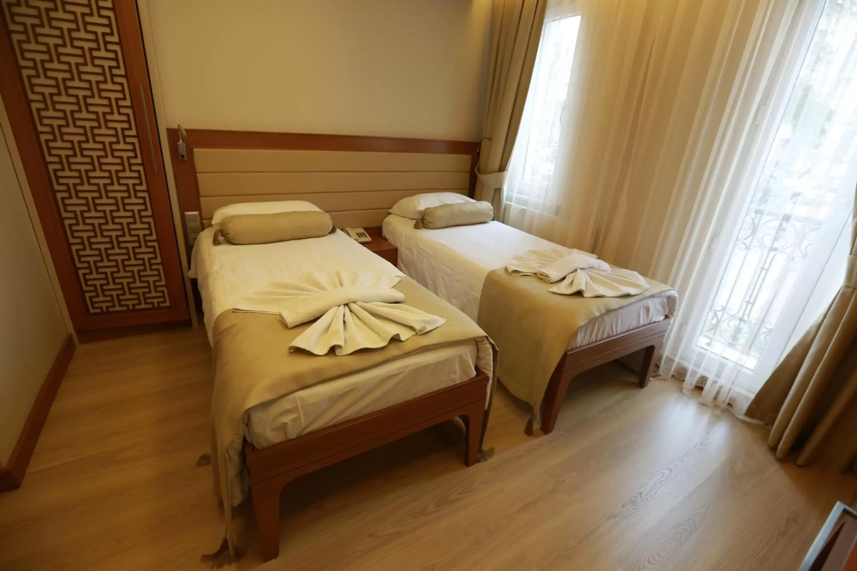 Day, Bed in Sirkeci Park Hotel