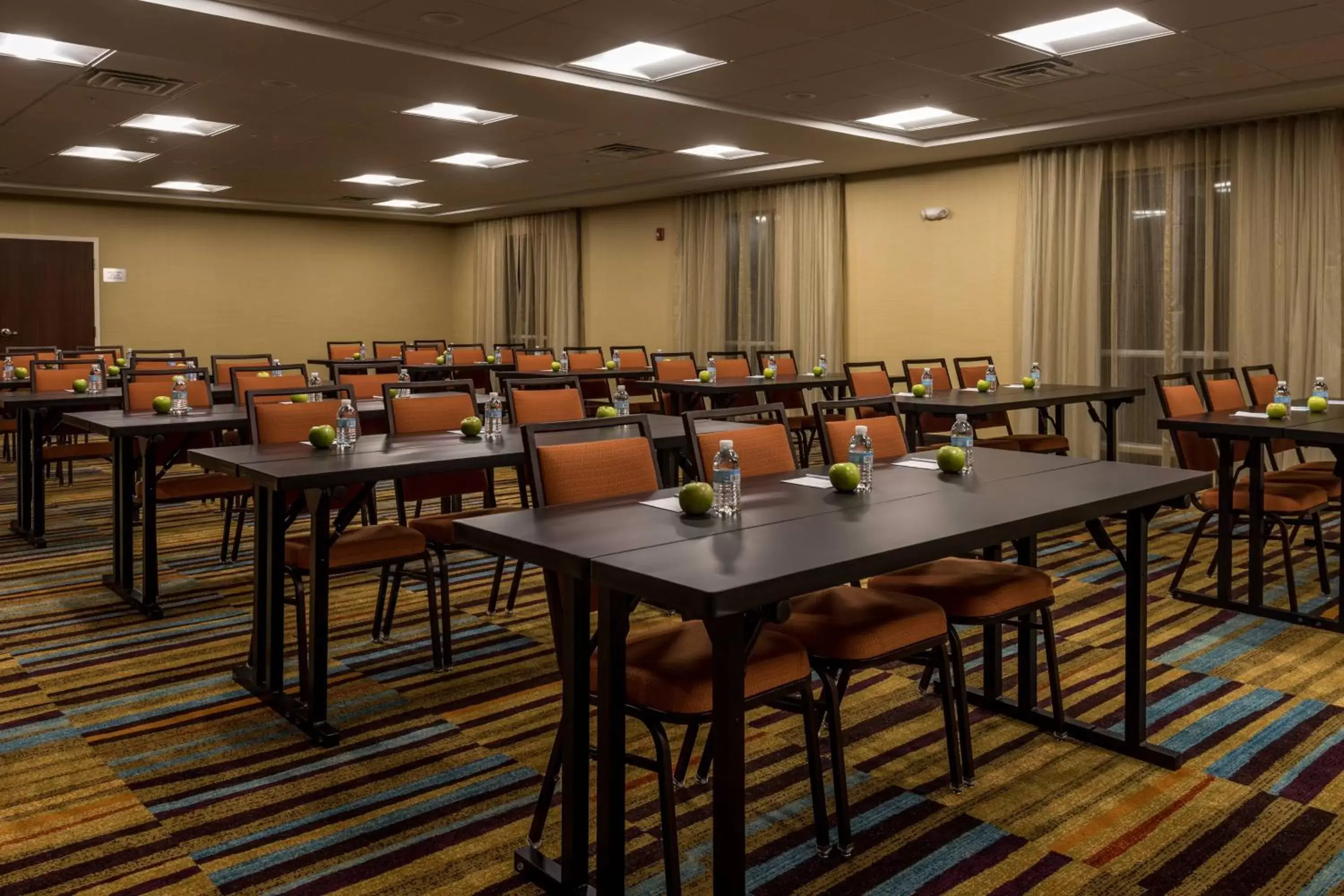 Meeting/conference room in Fairfield Inn & Suites by Marriott Mobile Saraland