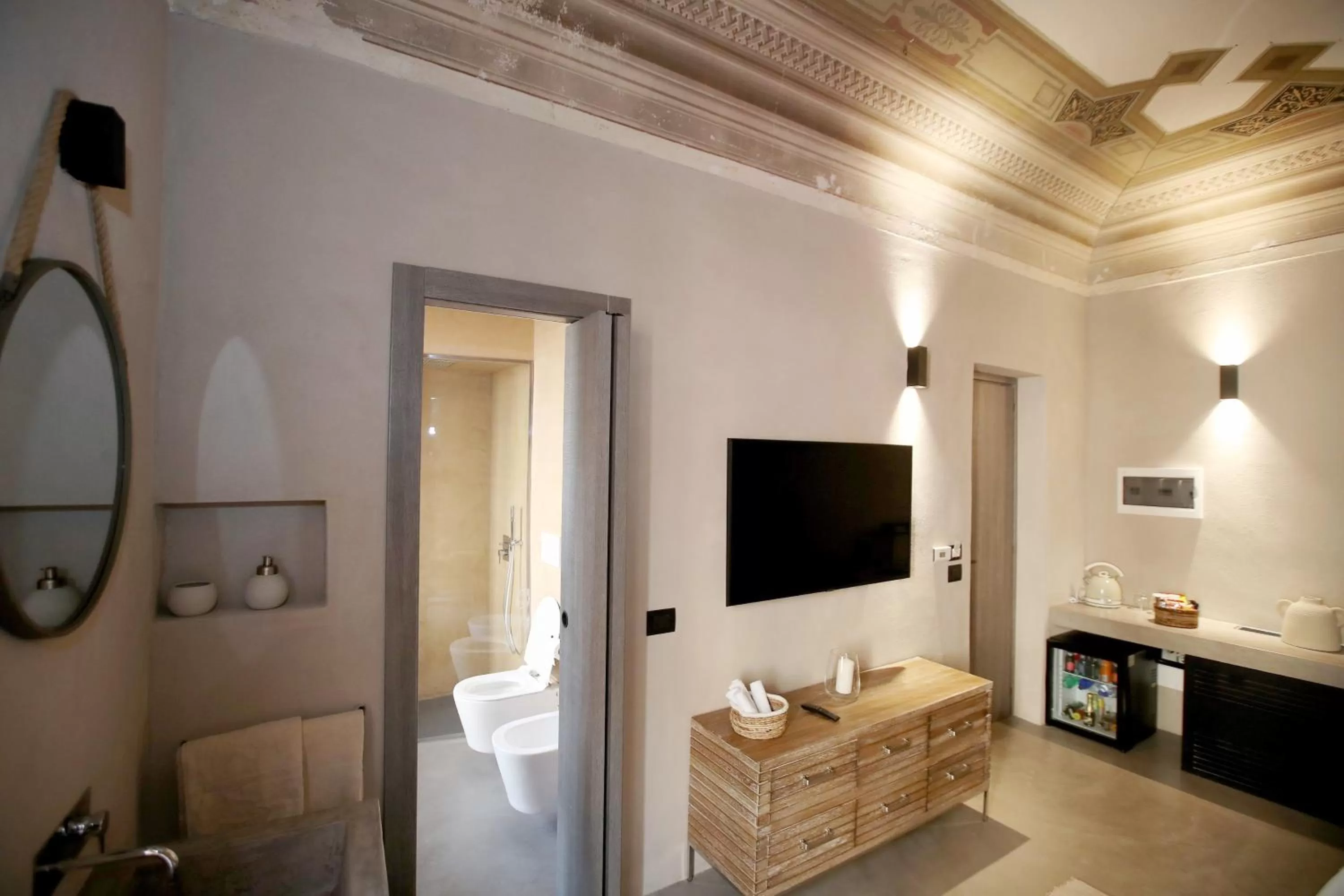 Photo of the whole room in Casa Nostra Luxury Suites & Spa