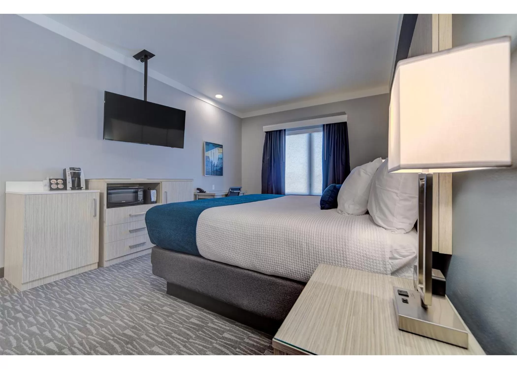 Bedroom, Bed in Hotel Peppertree Bend, BW Premier Collection