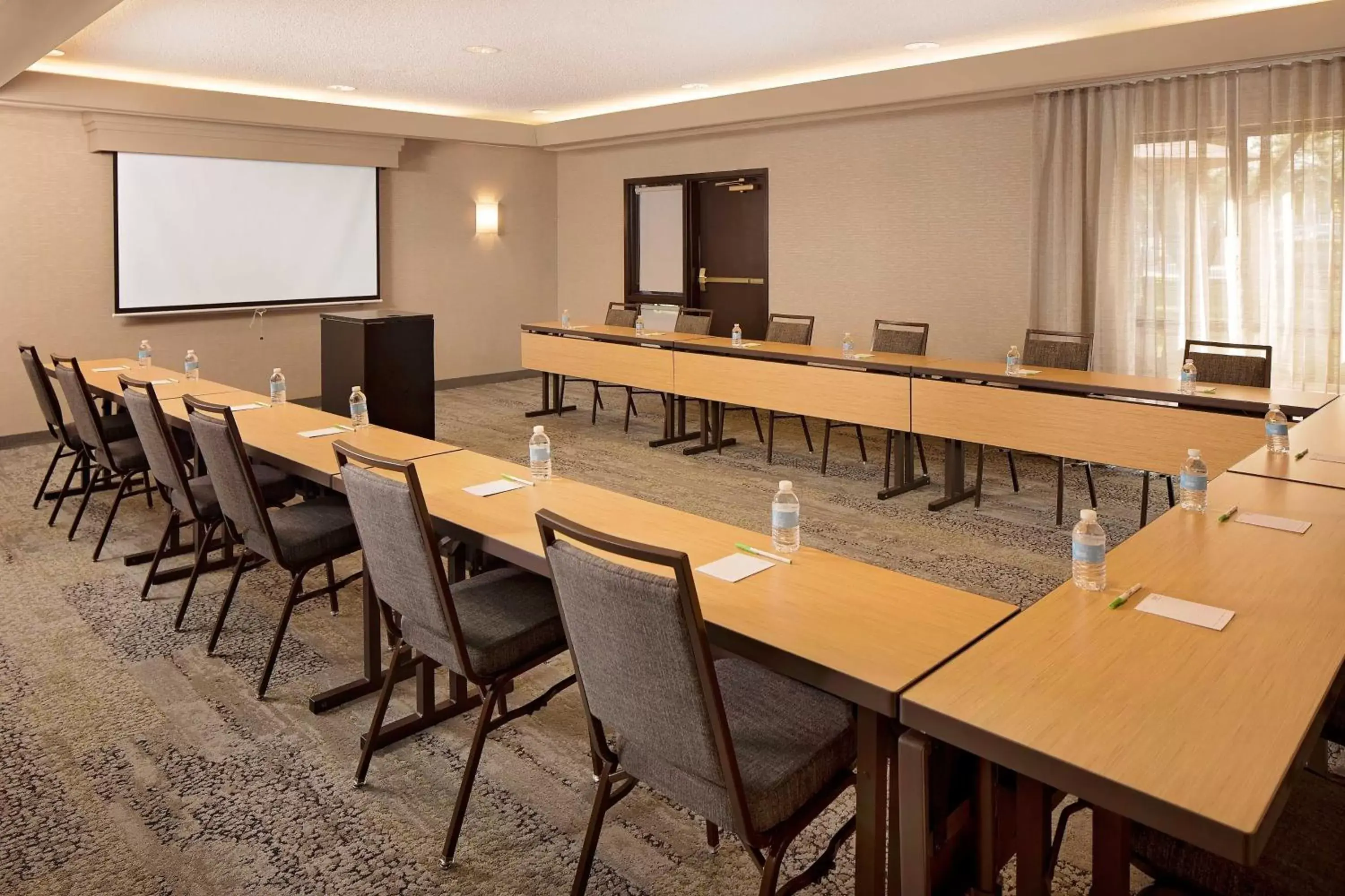 Meeting/conference room, Business Area/Conference Room in Courtyard Dallas Addison Quorum Drive