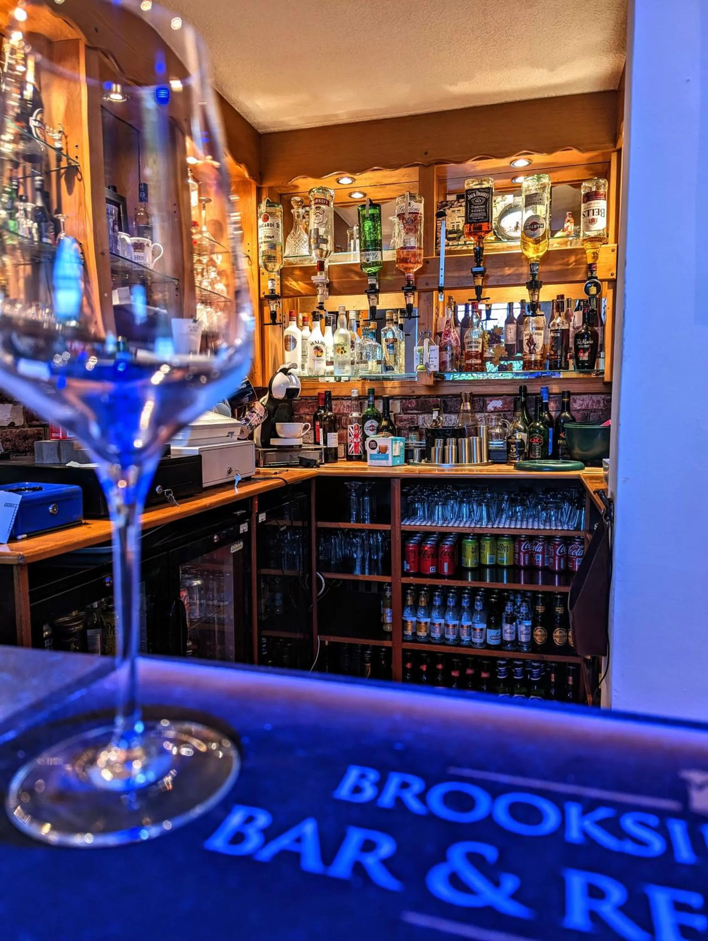 Lounge or bar in Brookside Hotel & Restaurant ,Suitable for Solo Travelers Couples Educational Groups & Families welcome