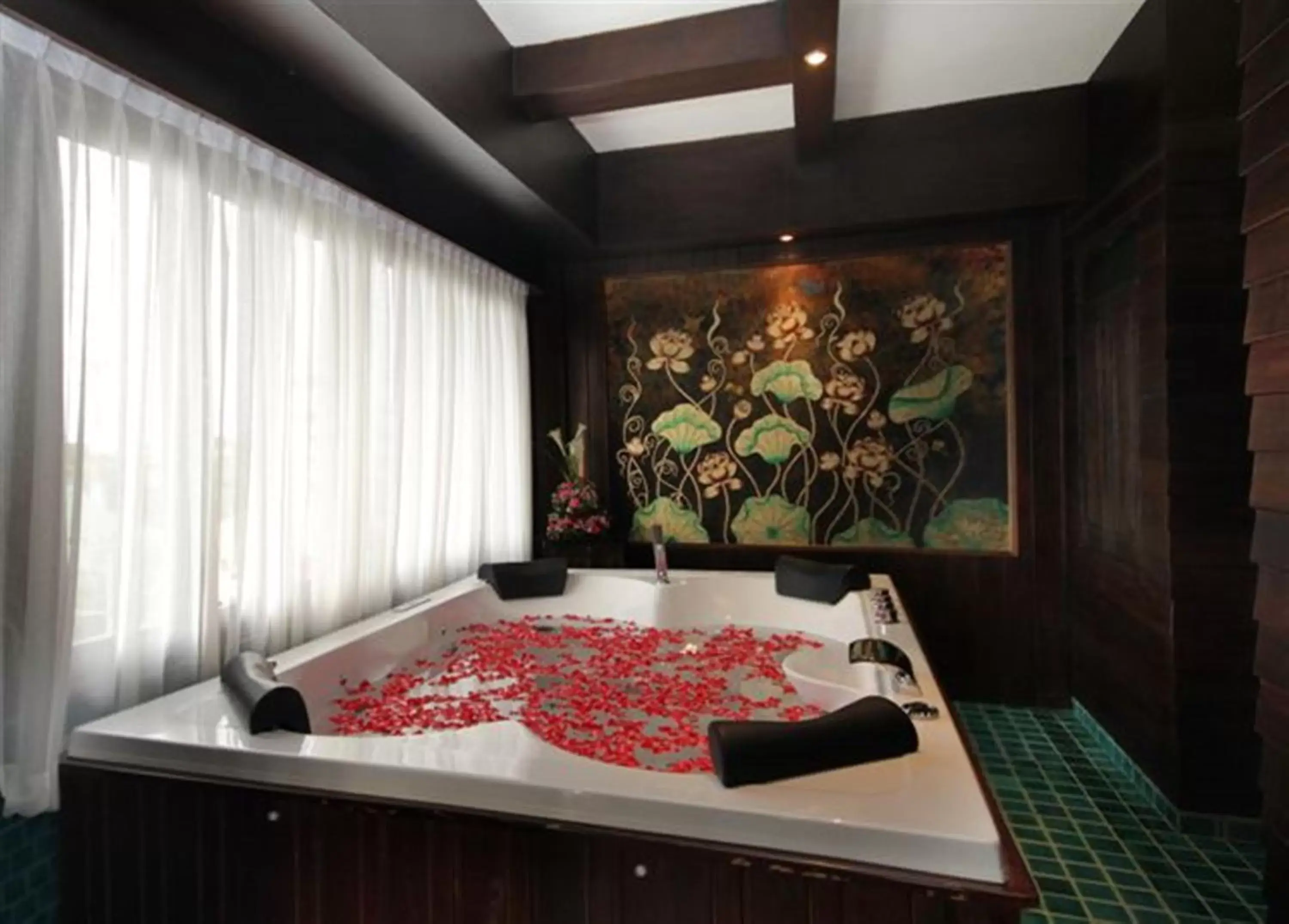 Bathroom, Bed in Singha Montra Lanna Boutique Style Hotel