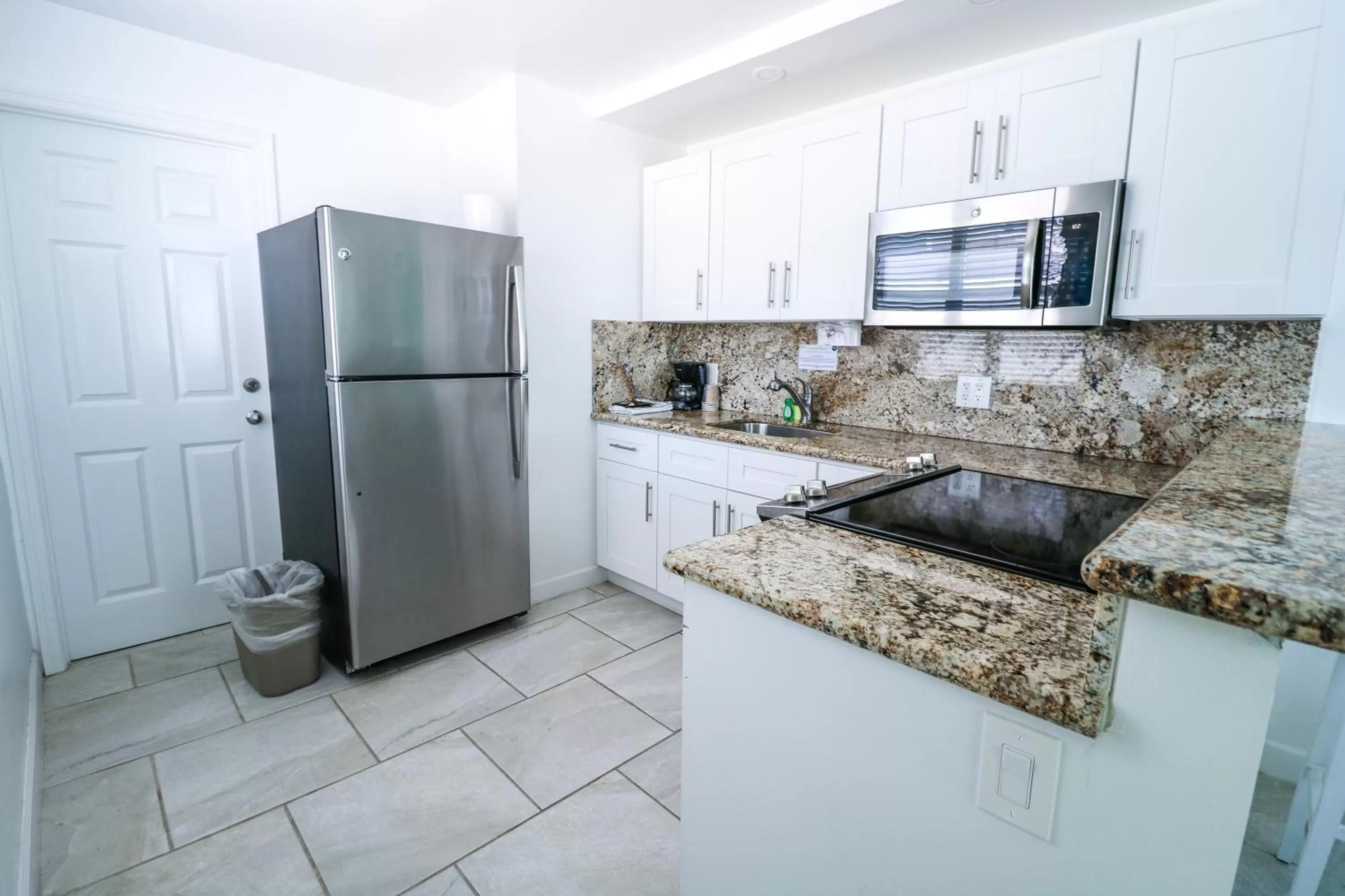 Kitchen or kitchenette in Drop Anchor Resort & Marina