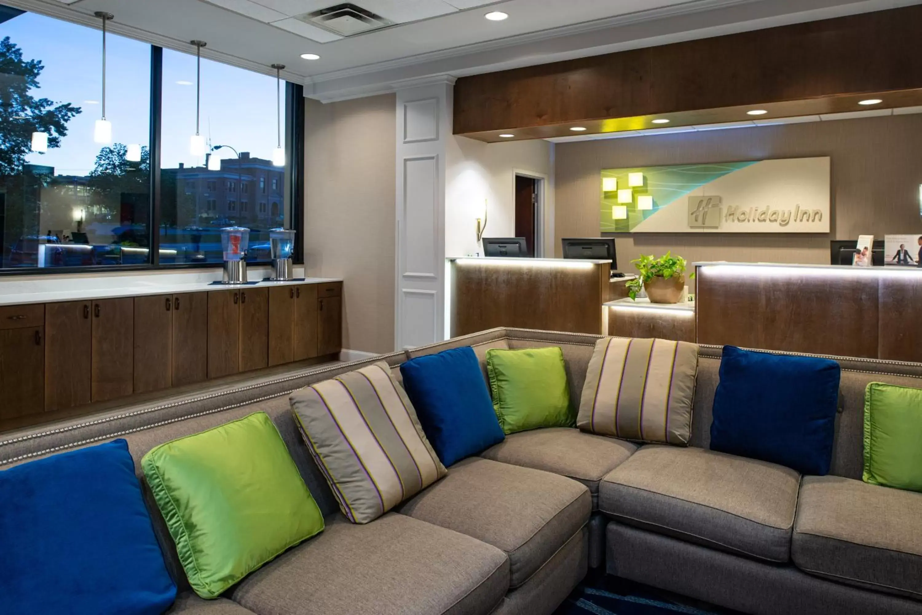 Property building, Seating Area in Holiday Inn Concord Downtown, an IHG Hotel Property building, Seating Area in Holiday Inn Concord Downtown, an IHG Hotel