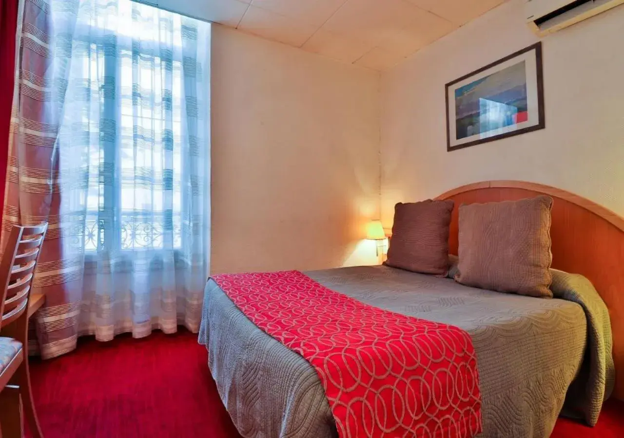 Single Room in Hôtel restaurant Oasis Single Room in Hôtel restaurant Oasis