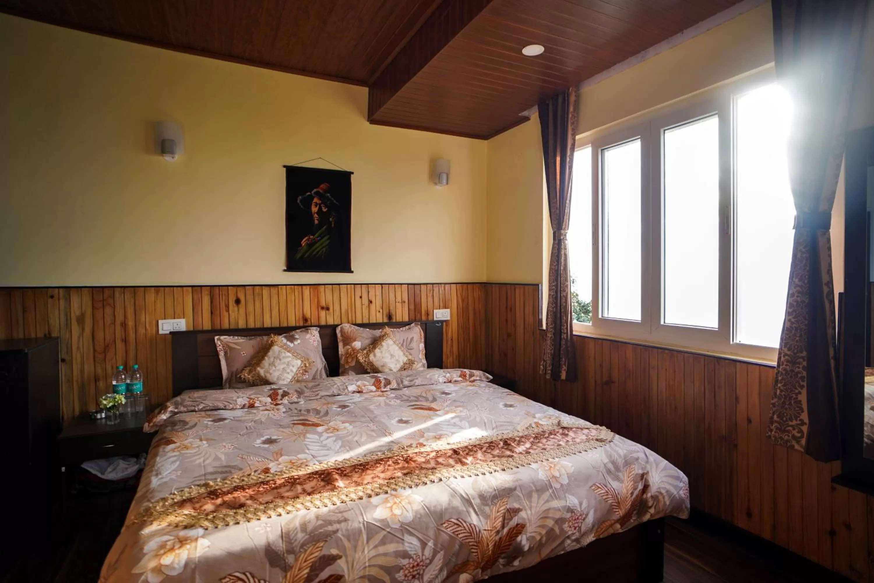 Property building, Bed in Hotel Hill Queen near Sherpa Gumba Darjeeling Mall 5 Min Couple Friendly