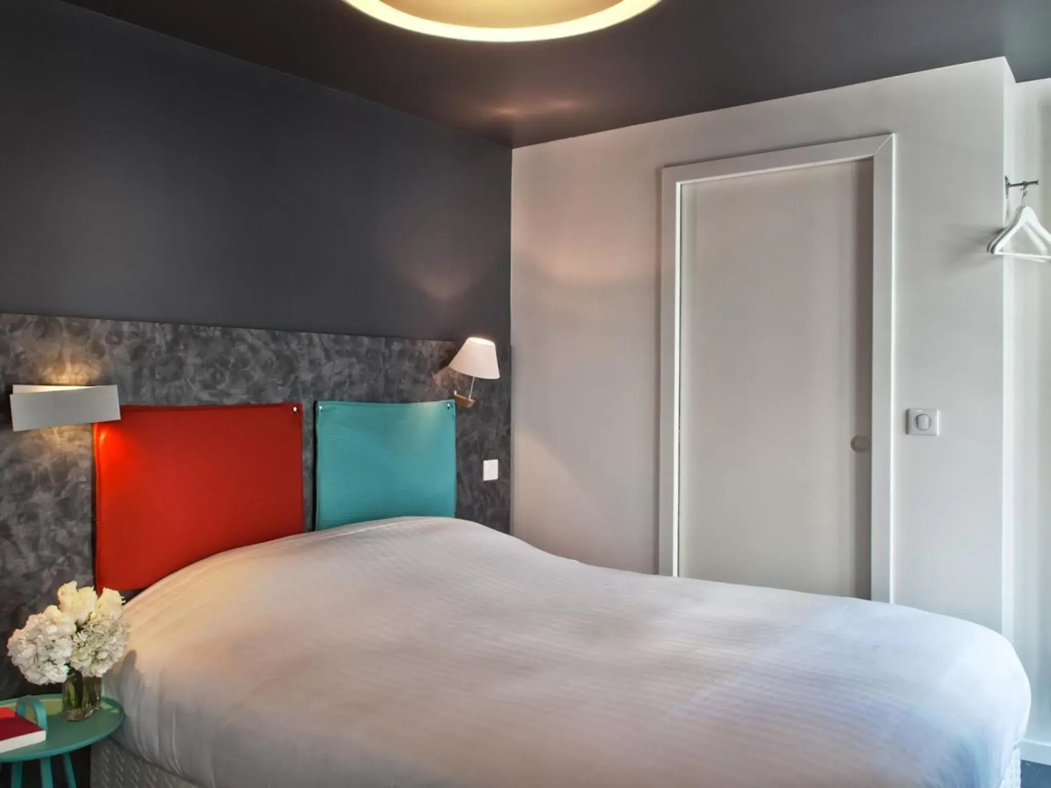 Bed in Hôtel des Métallos