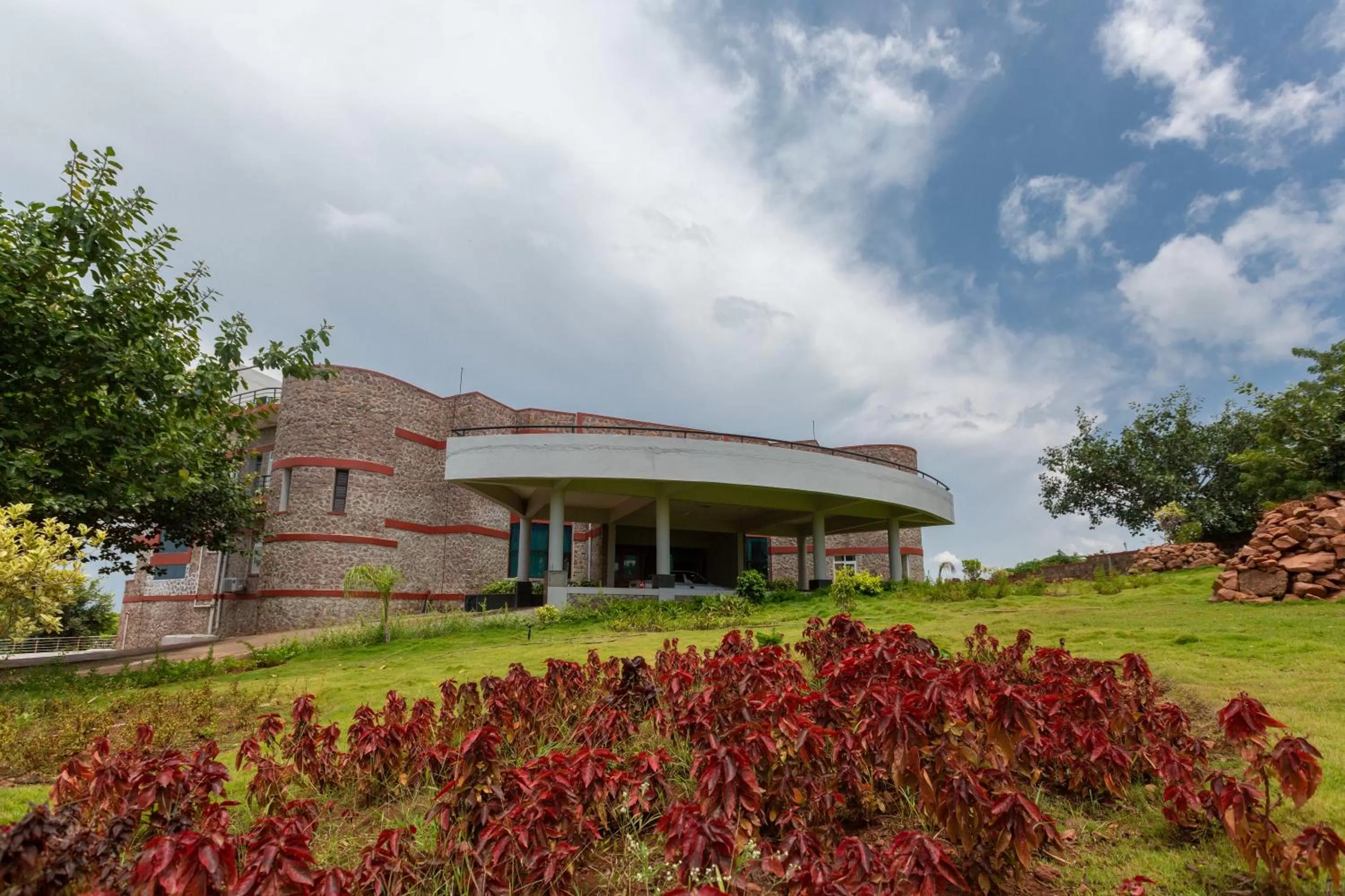 KSTDC Hotel Mayura Krishna Almatti