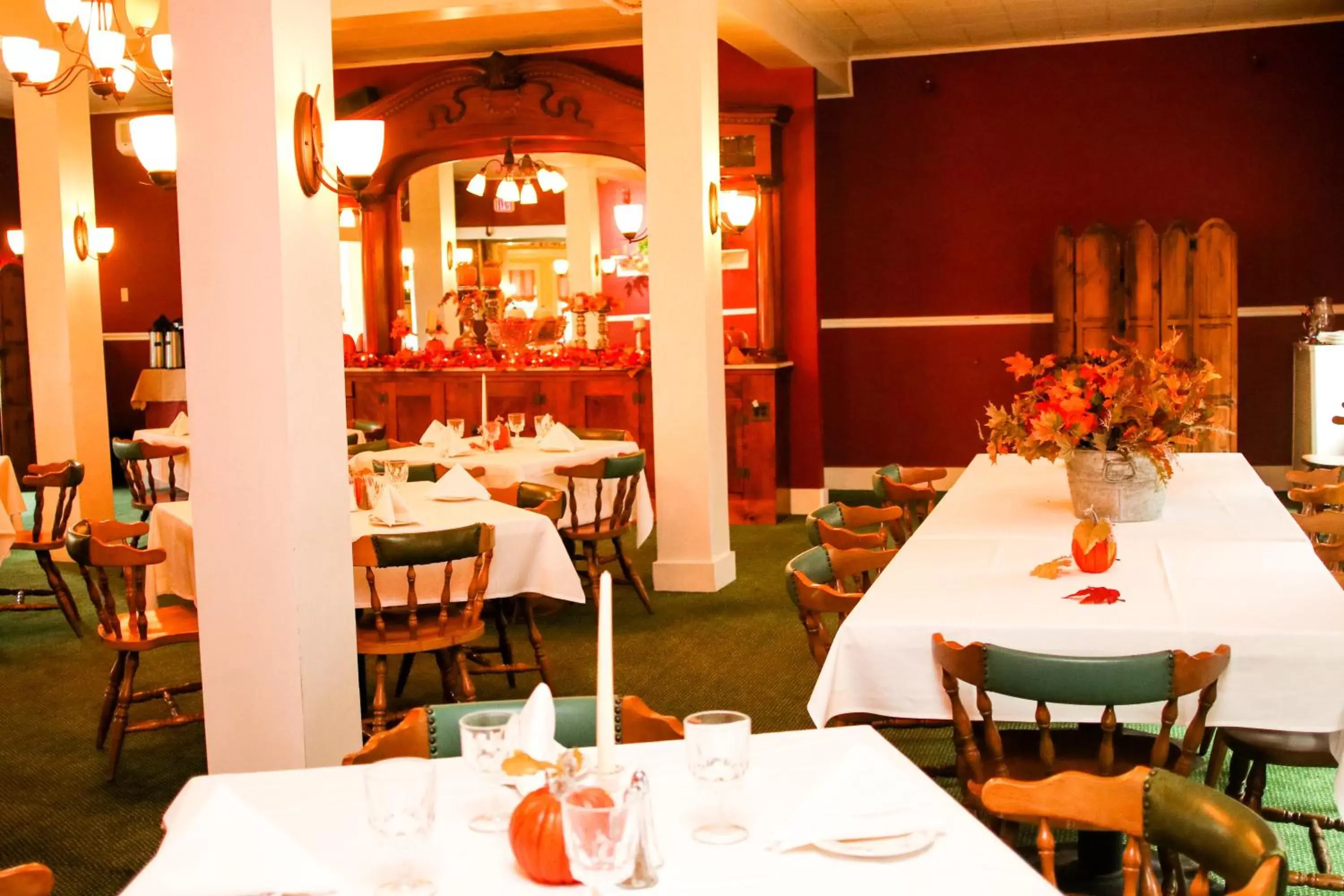 Restaurant/Places to Eat in Fullerton Inn & Restaurant
